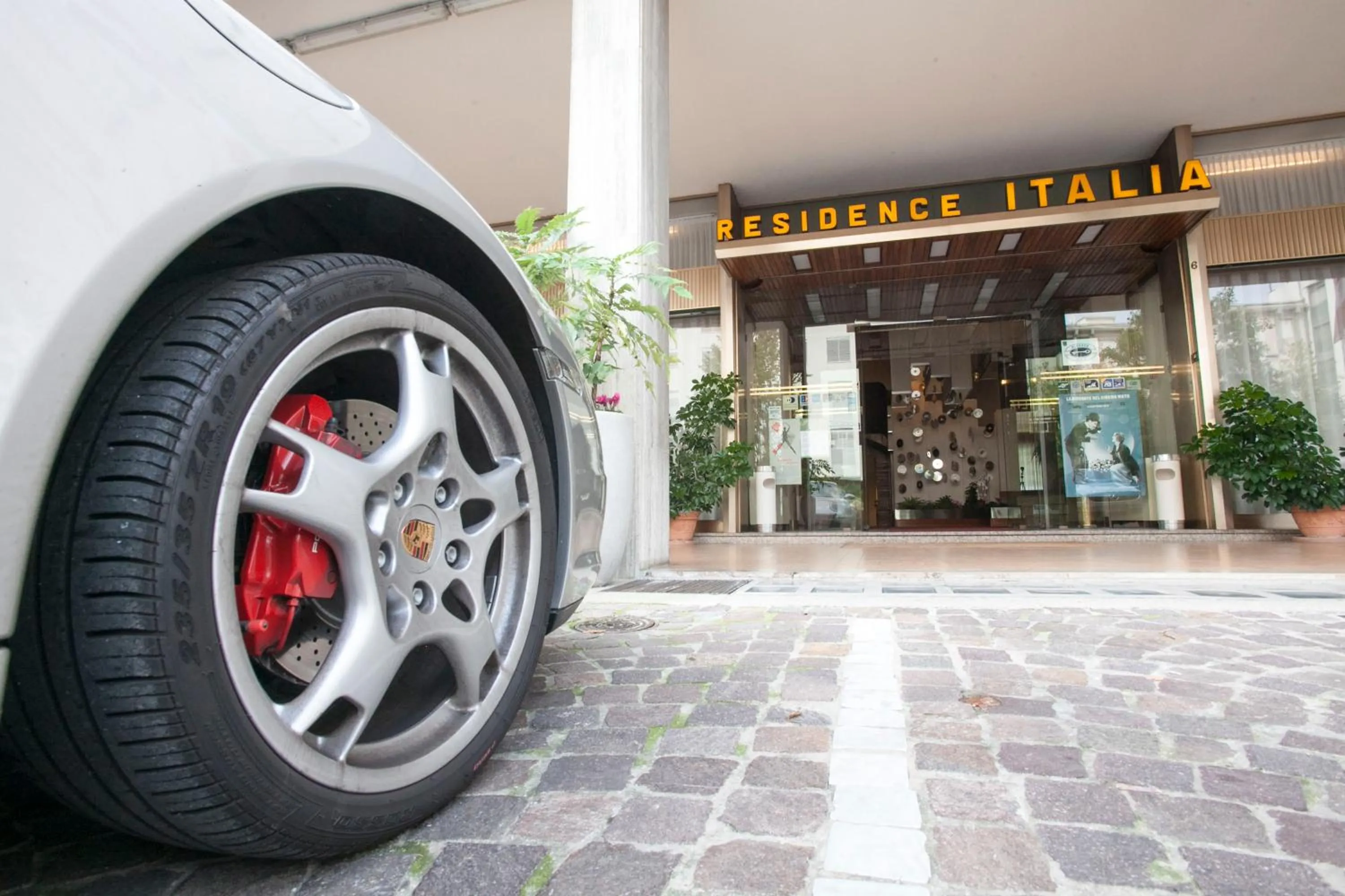 Facade/entrance in Albergo Residence Italia Vintage Hotel