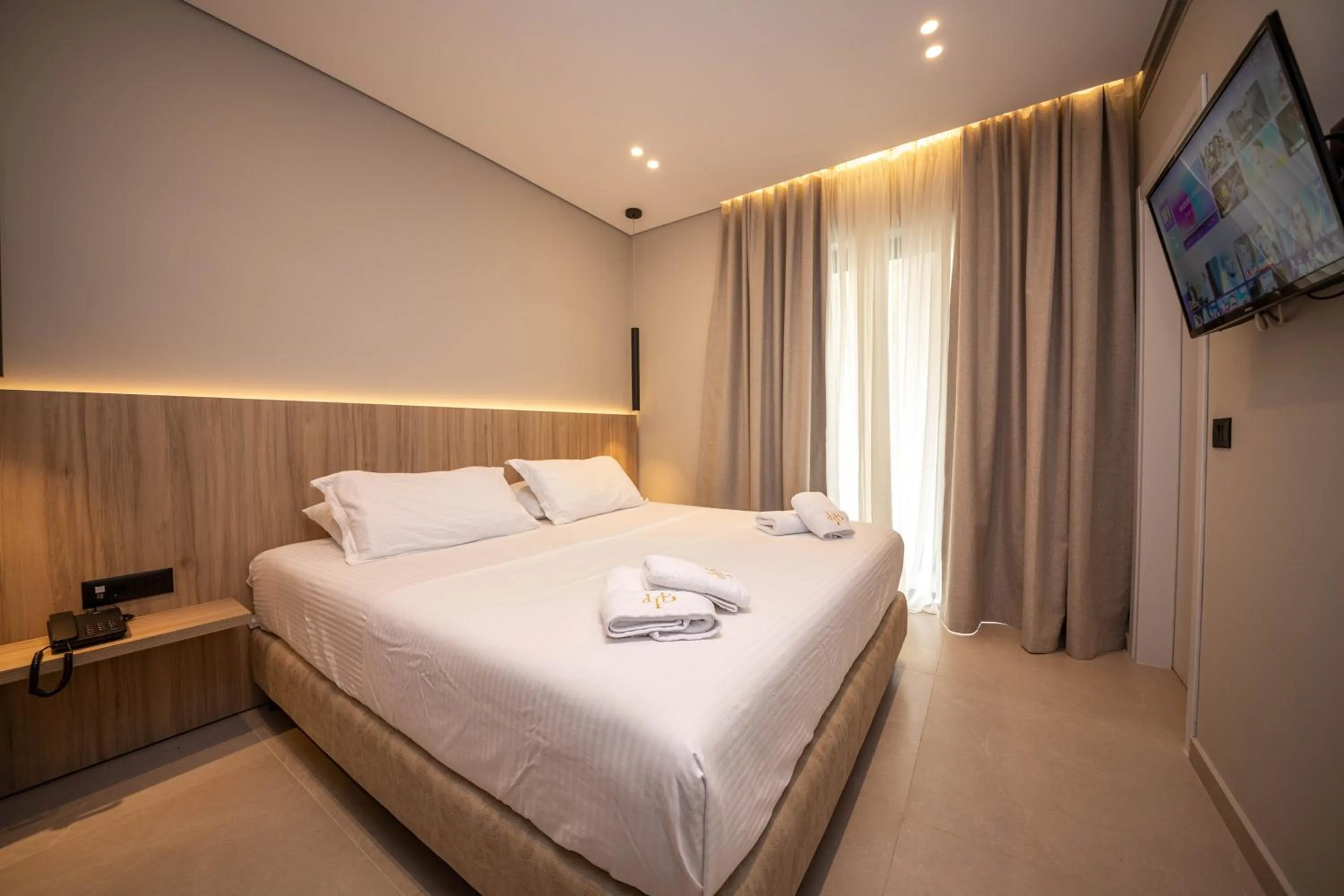 Deluxe Double Room with Side Sea View in Hotel Portanova