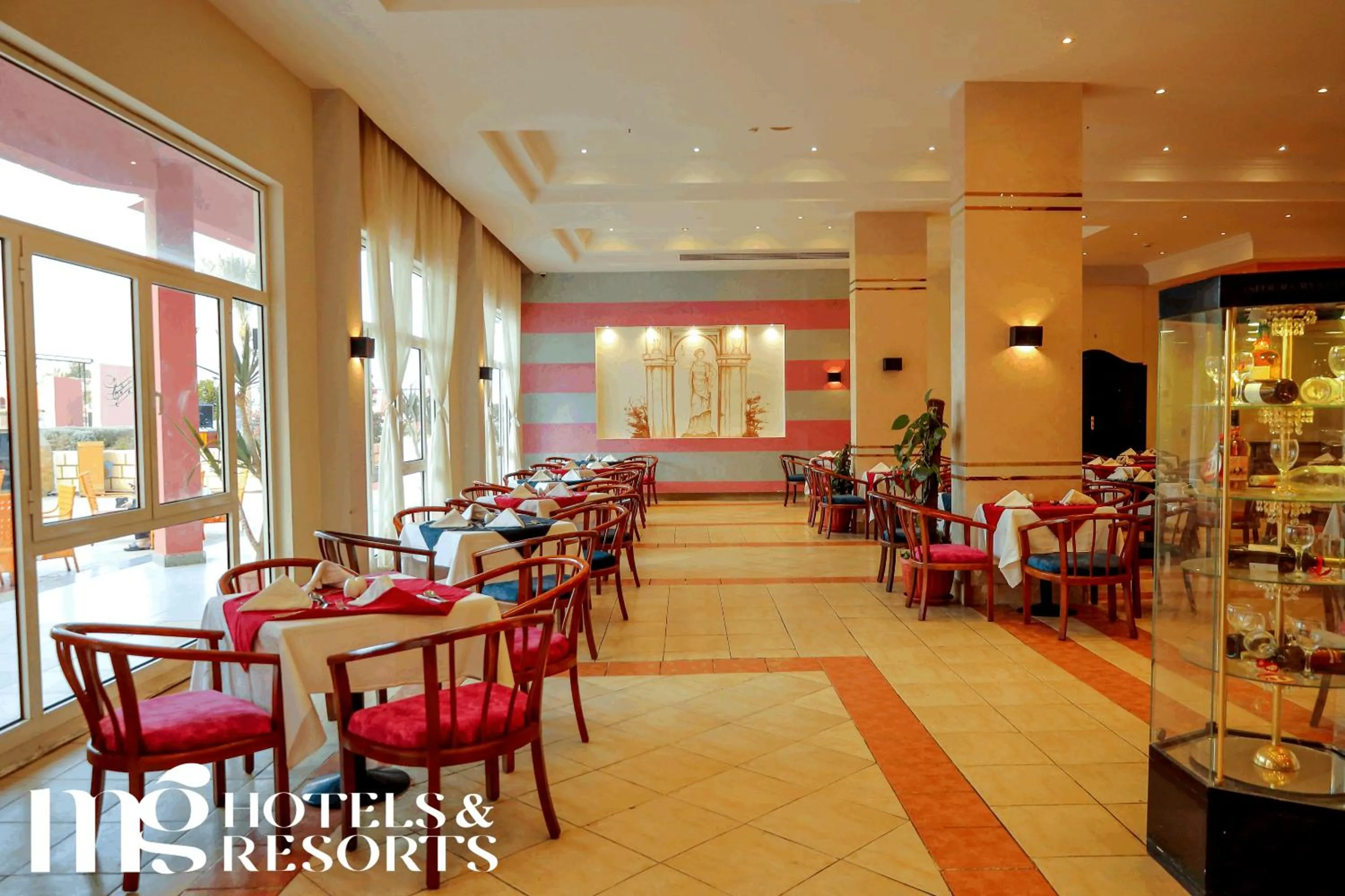 Restaurant/places to eat in MG Alexander The Great Hotel