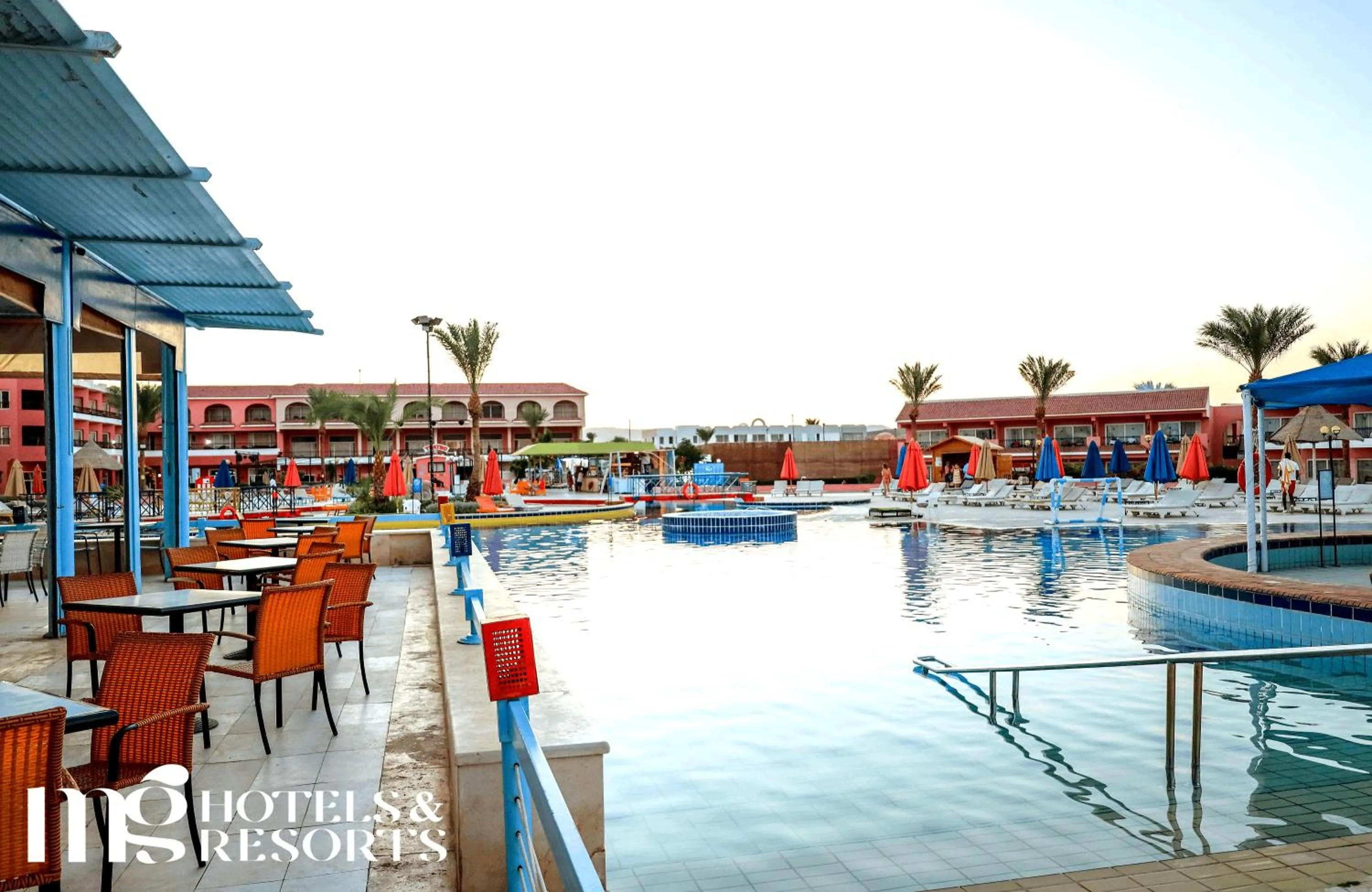 Restaurant/places to eat in MG Alexander The Great Hotel