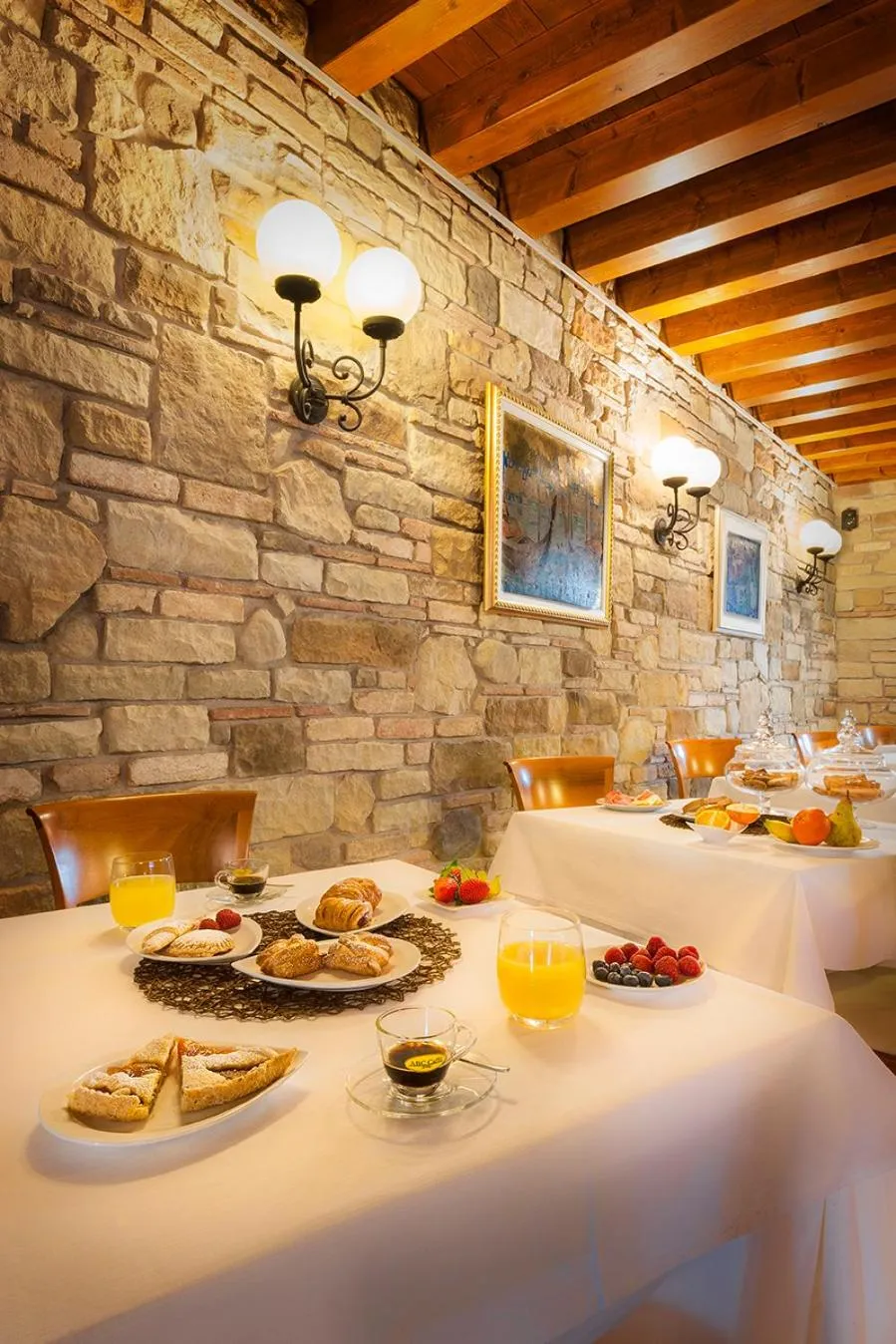 Continental breakfast in Hotel Purlilium