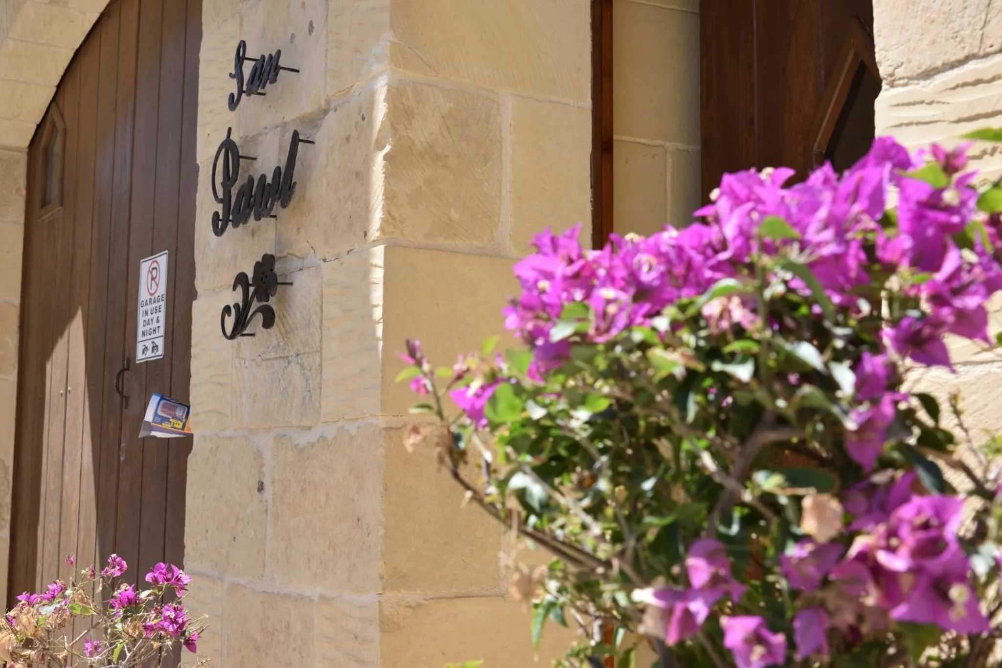 Facade/entrance in San Pawl B&b farmhouse- KORTOLL