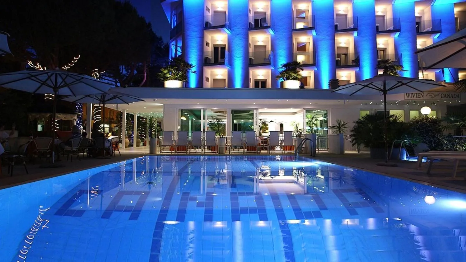 Facade/entrance in Hotel Wivien