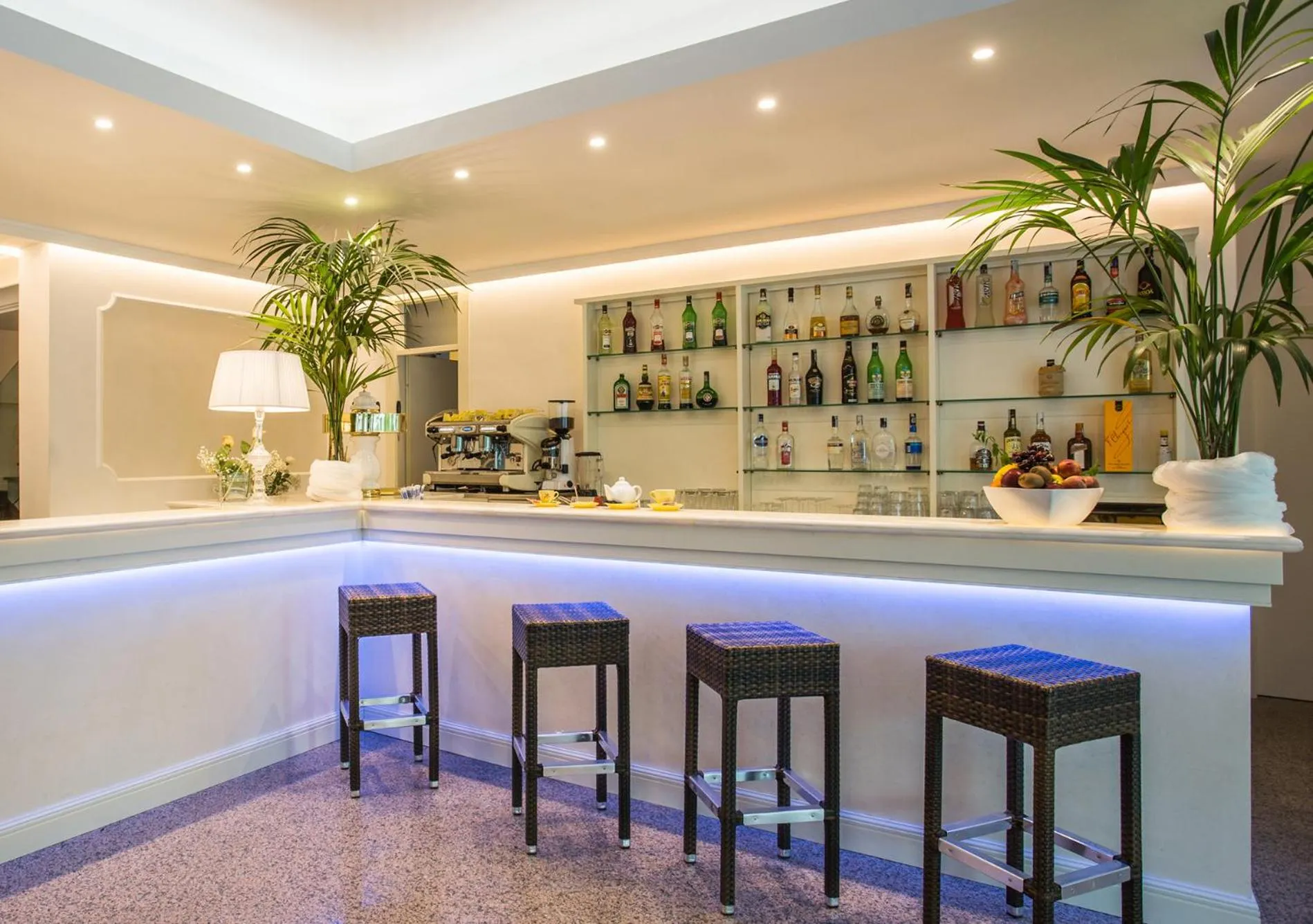 Drinks in Hotel Wivien