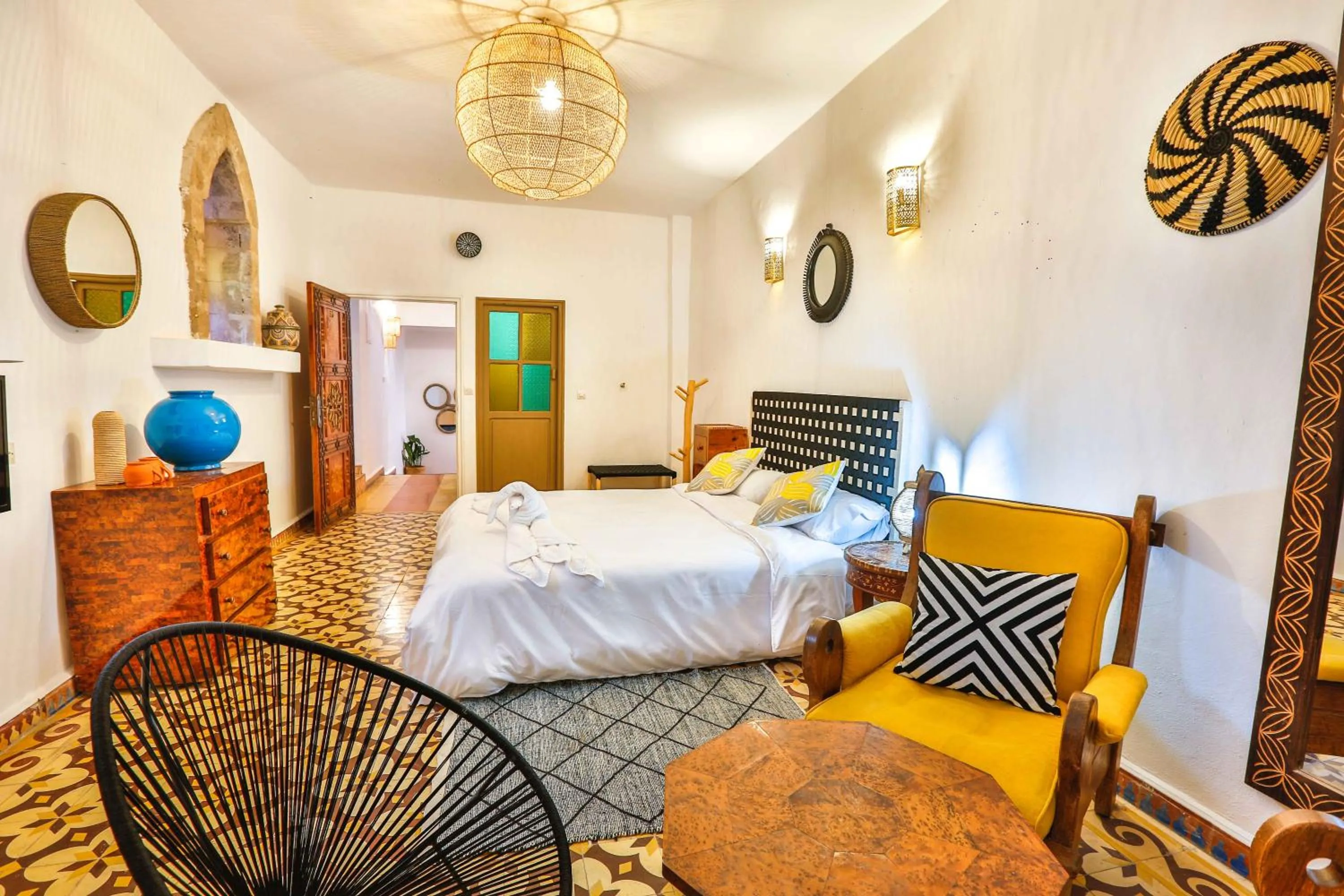 Bedroom, Bed in Luxury Riad Mounia