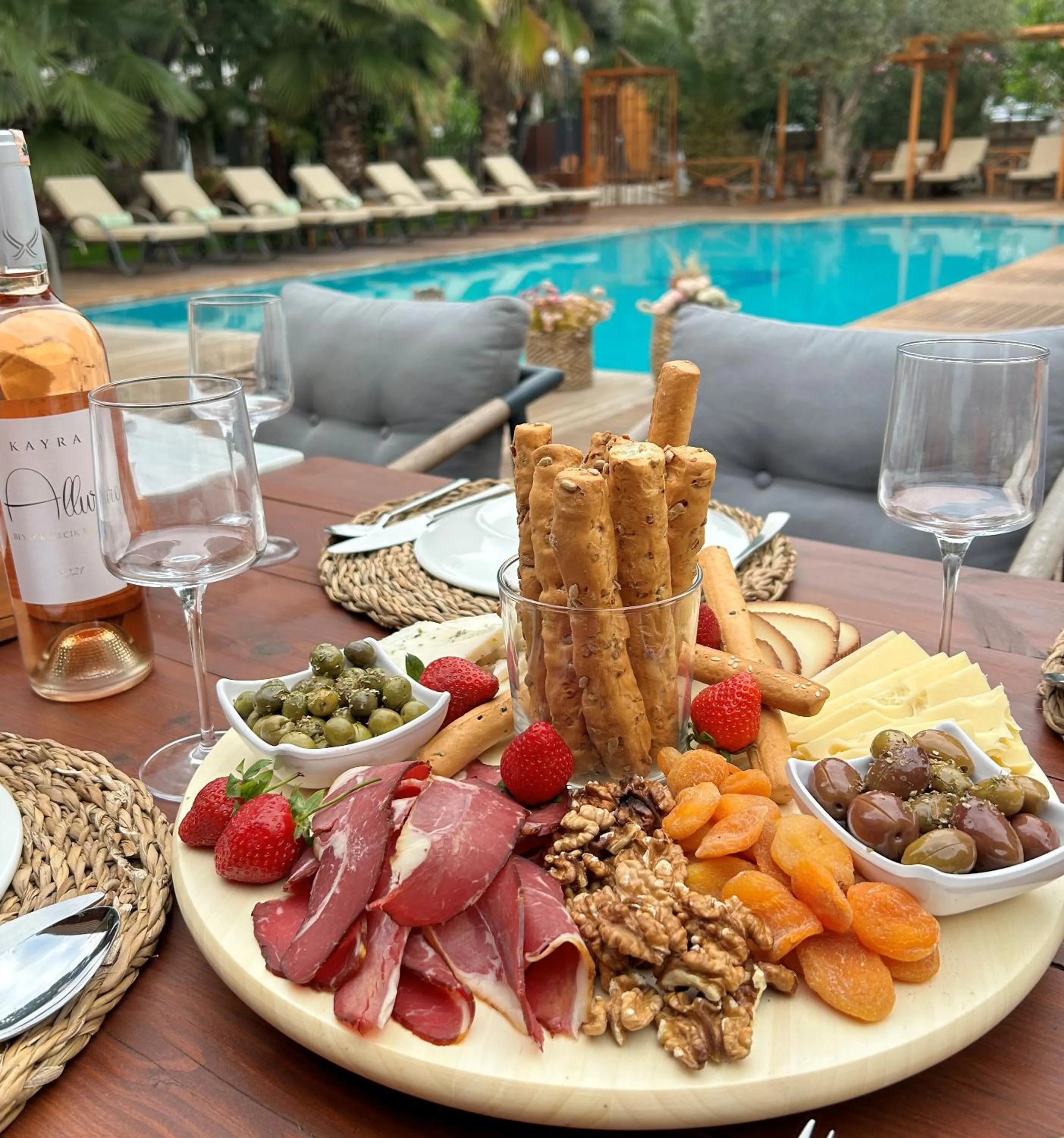 Restaurant/places to eat in Dolce Vita Luxury Bungalows