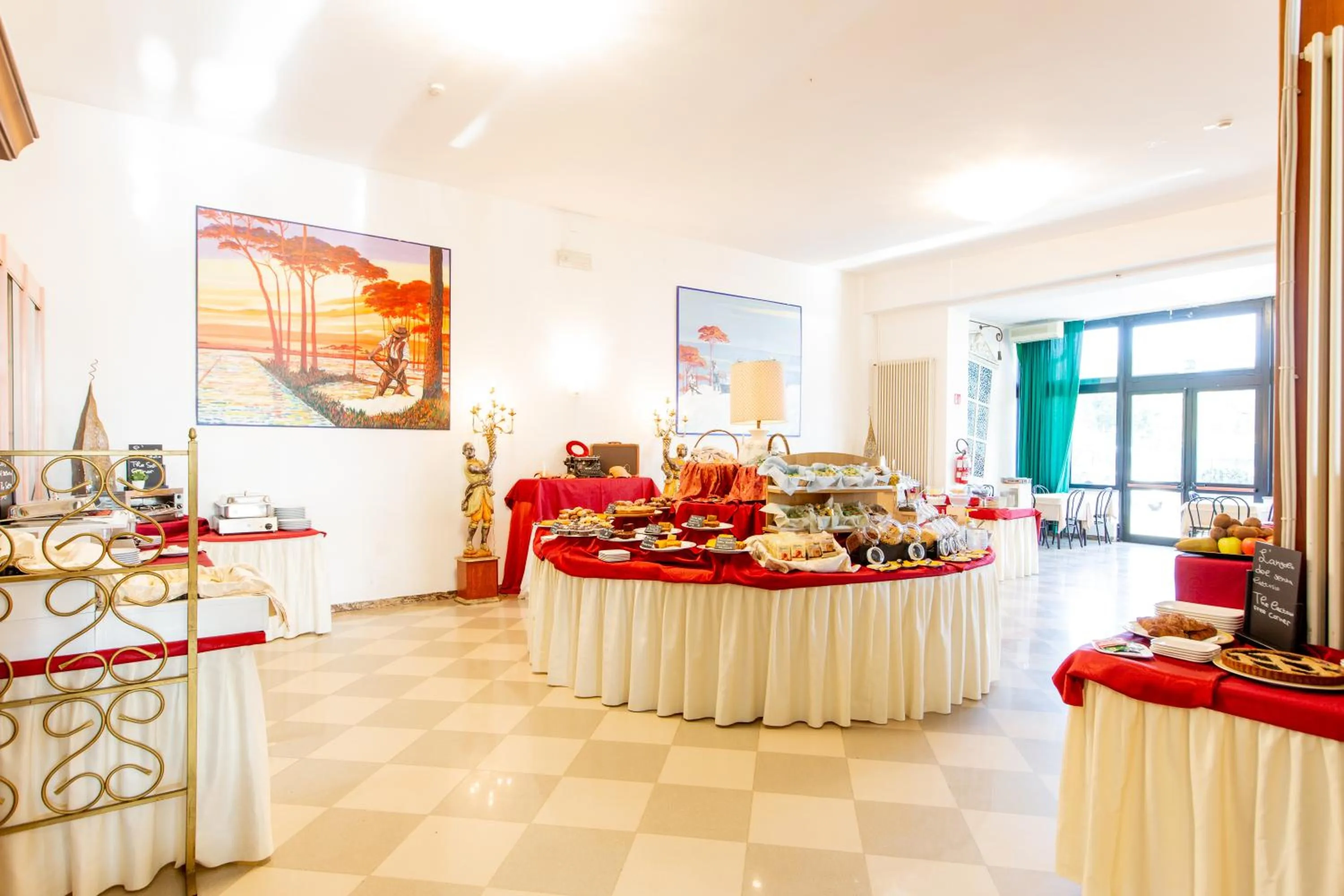 Breakfast in Hotel Lungomare