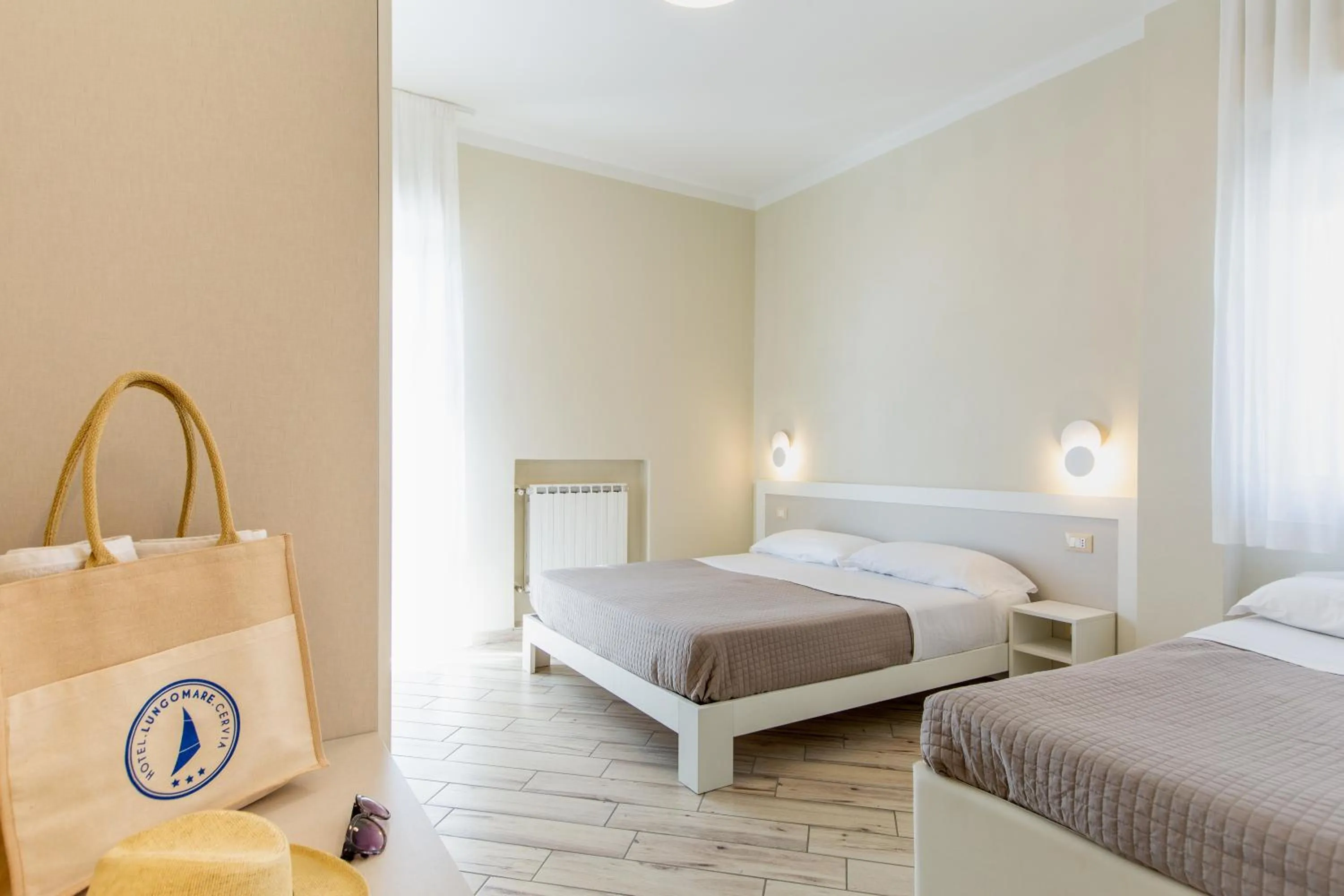 Bedroom, Bed in Hotel Lungomare