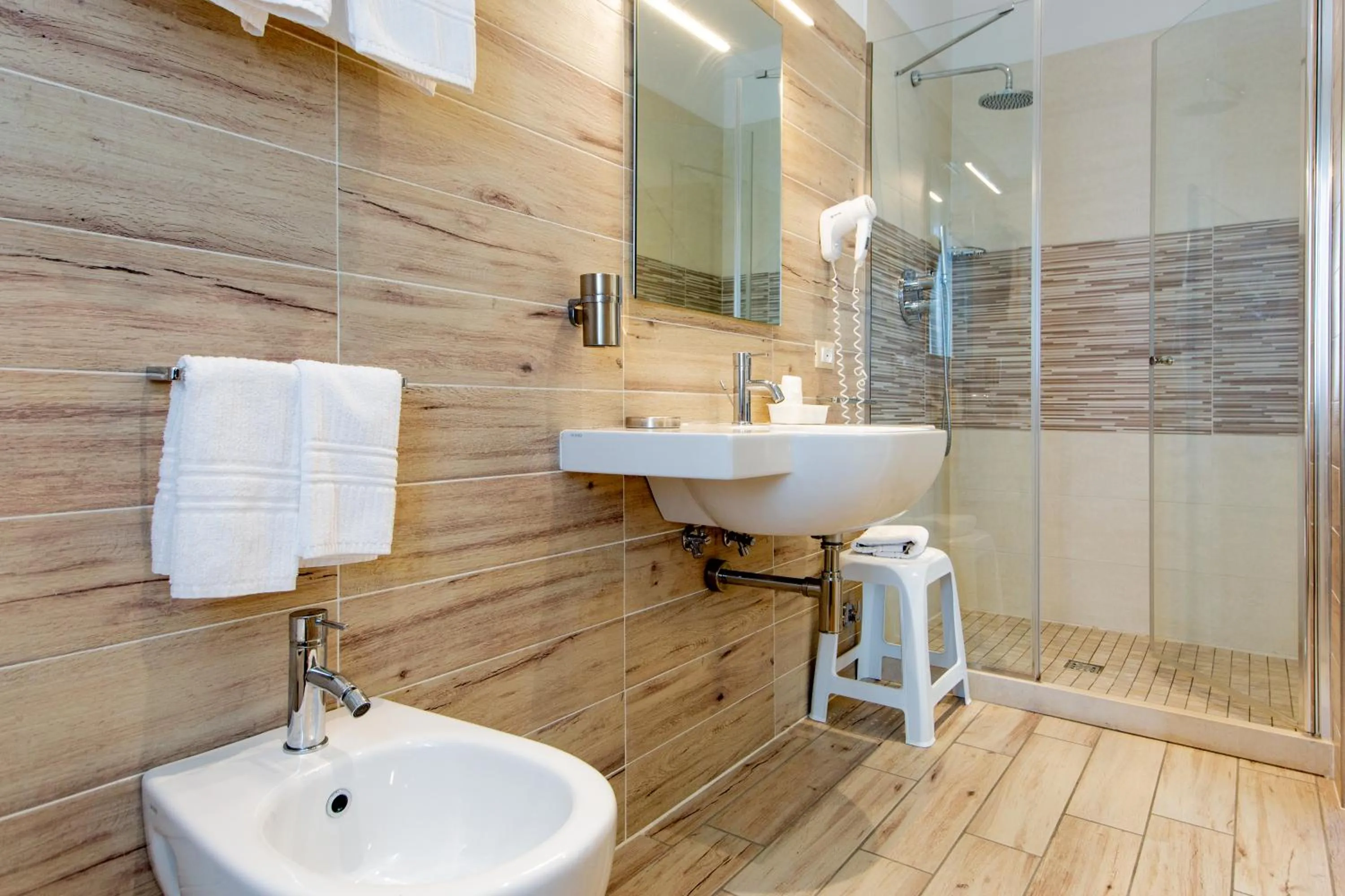 Bathroom in Hotel Lungomare