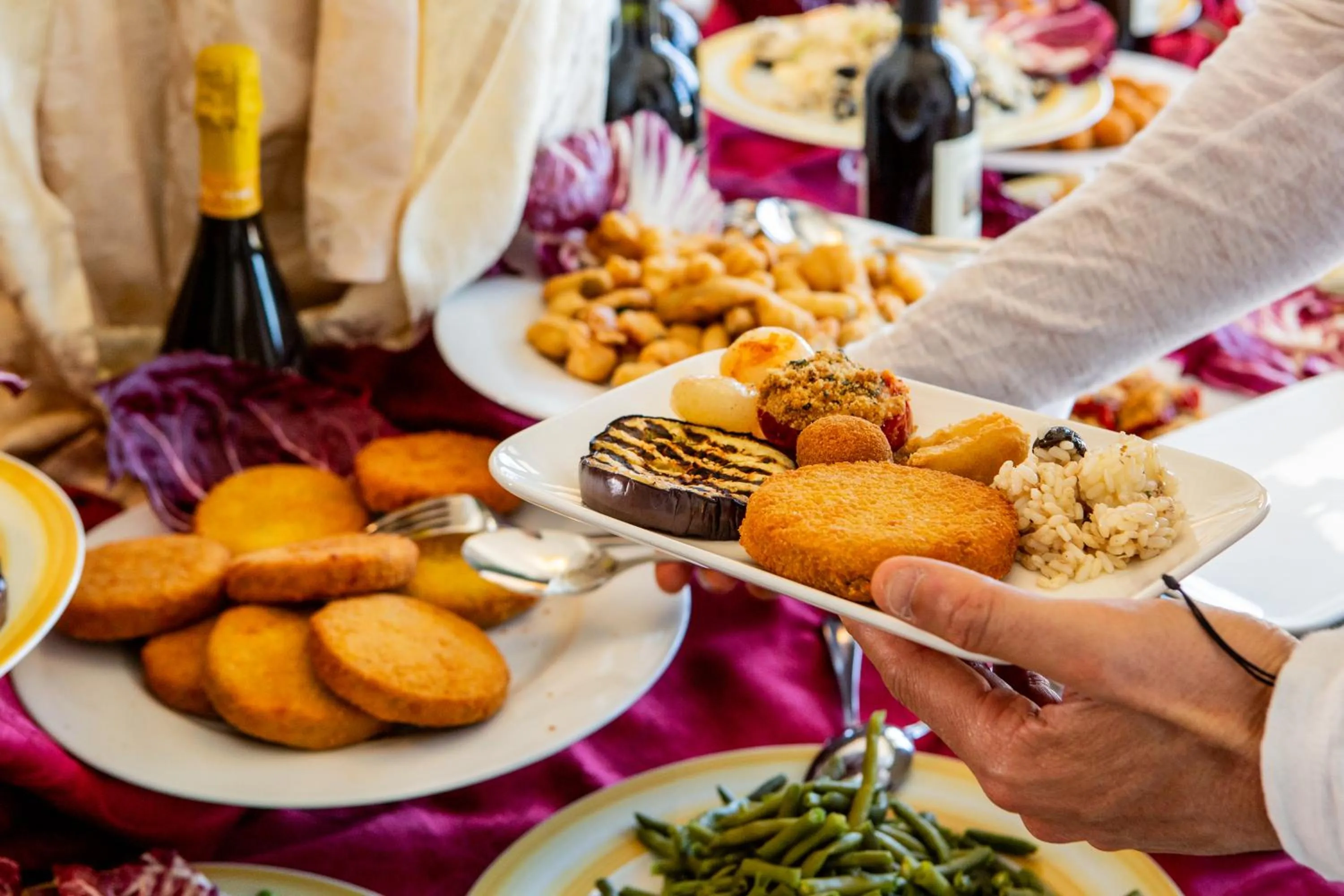 Restaurant/places to eat in Hotel Lungomare