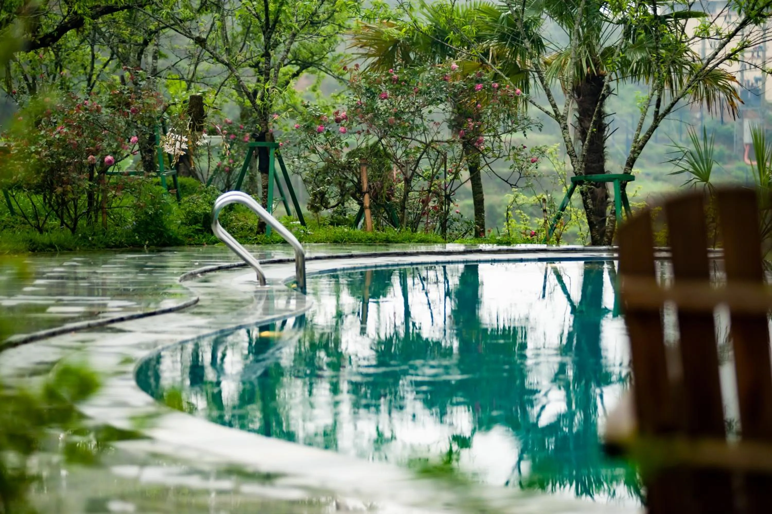 Pool view in Sin Chai Ecolodge