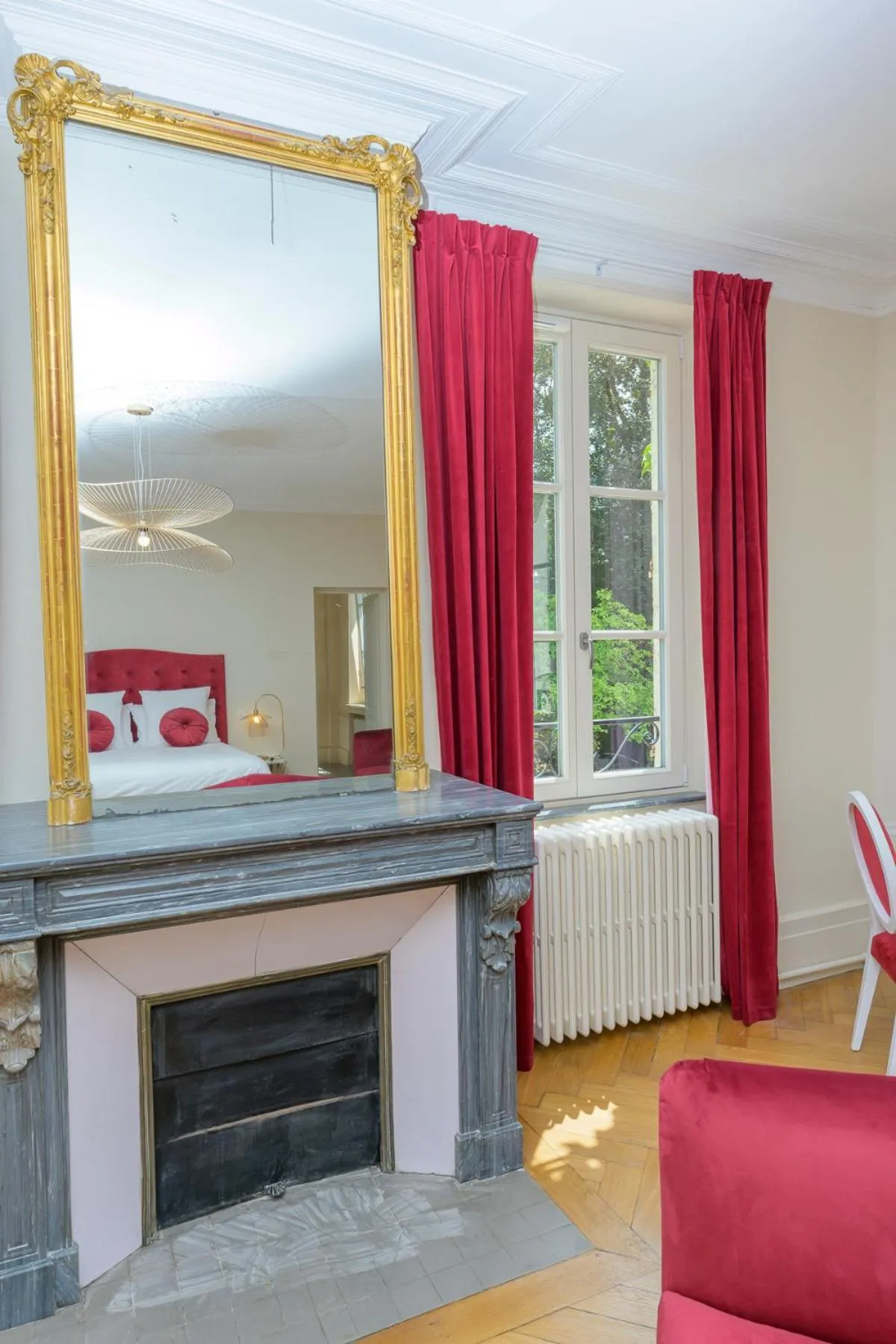 flat iron, Bed in Logis HOTEL DU PARC