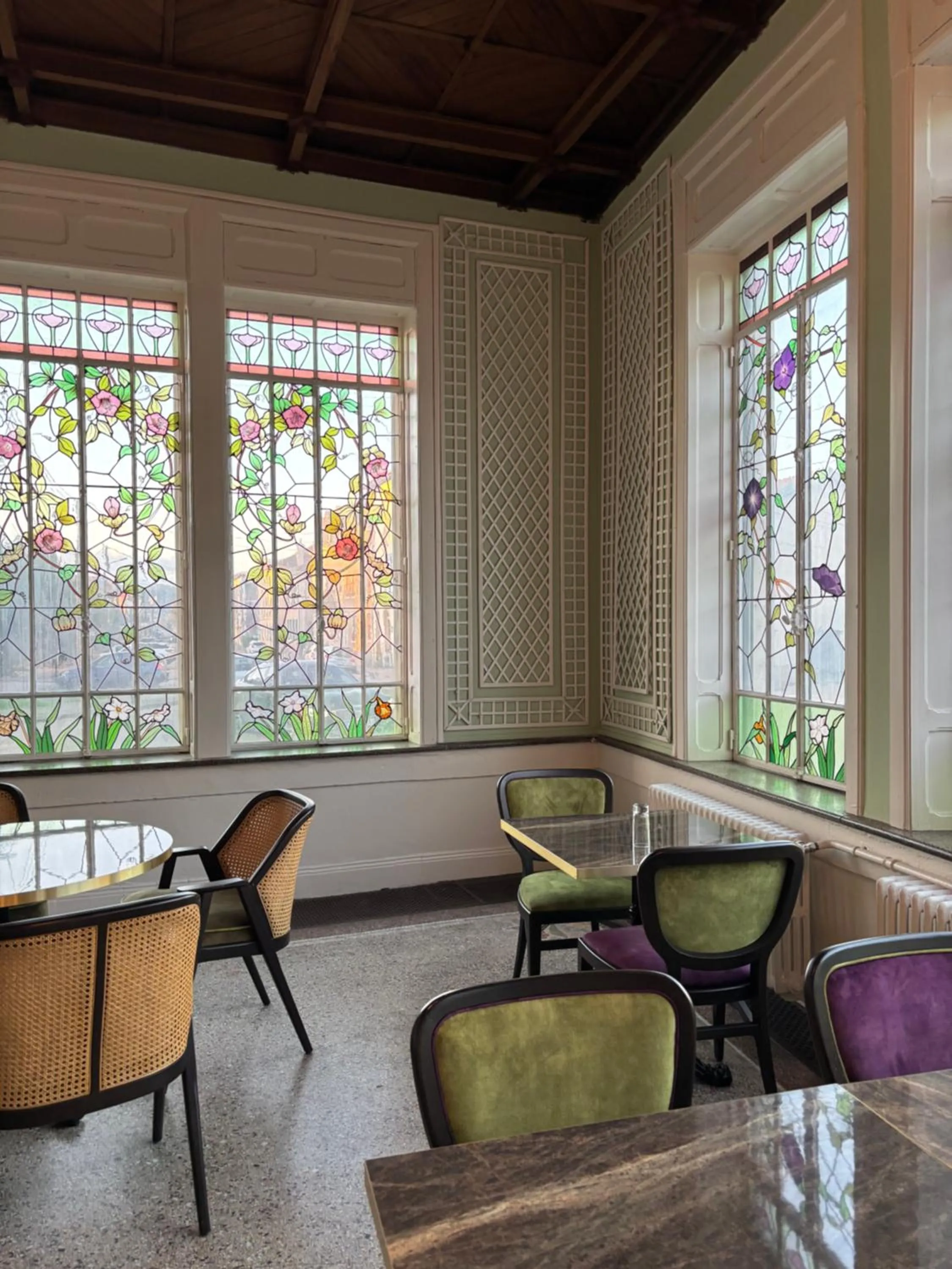 Breakfast in Logis HOTEL DU PARC