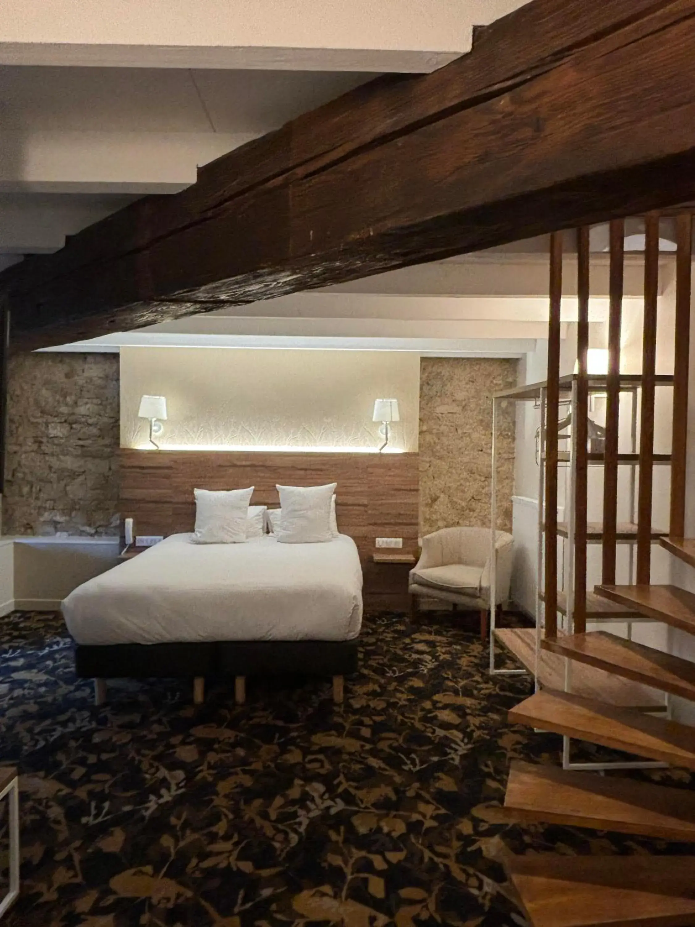 Bed in Logis HOTEL DU PARC Bed in Logis HOTEL DU PARC