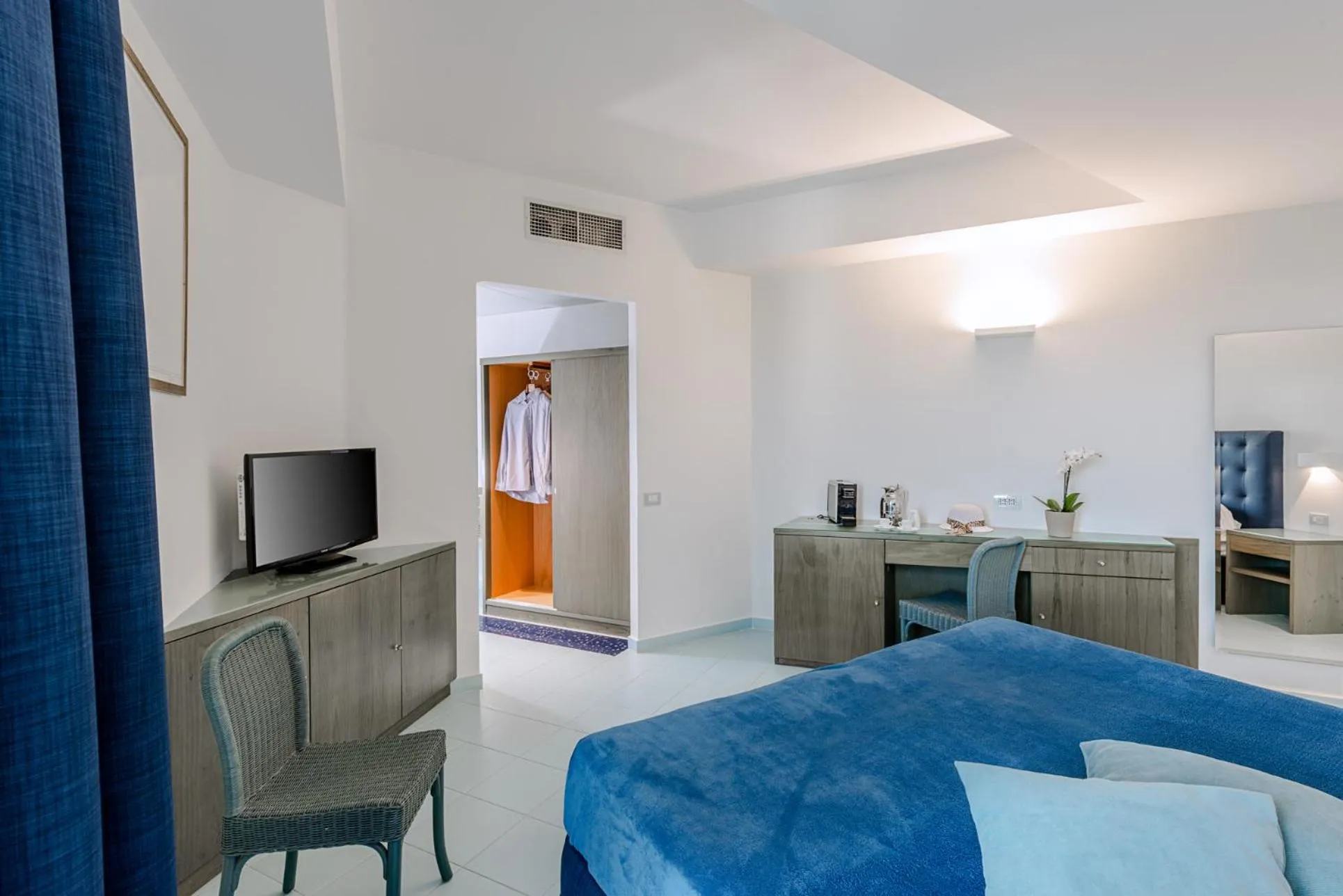 Bedroom in Rada Siri