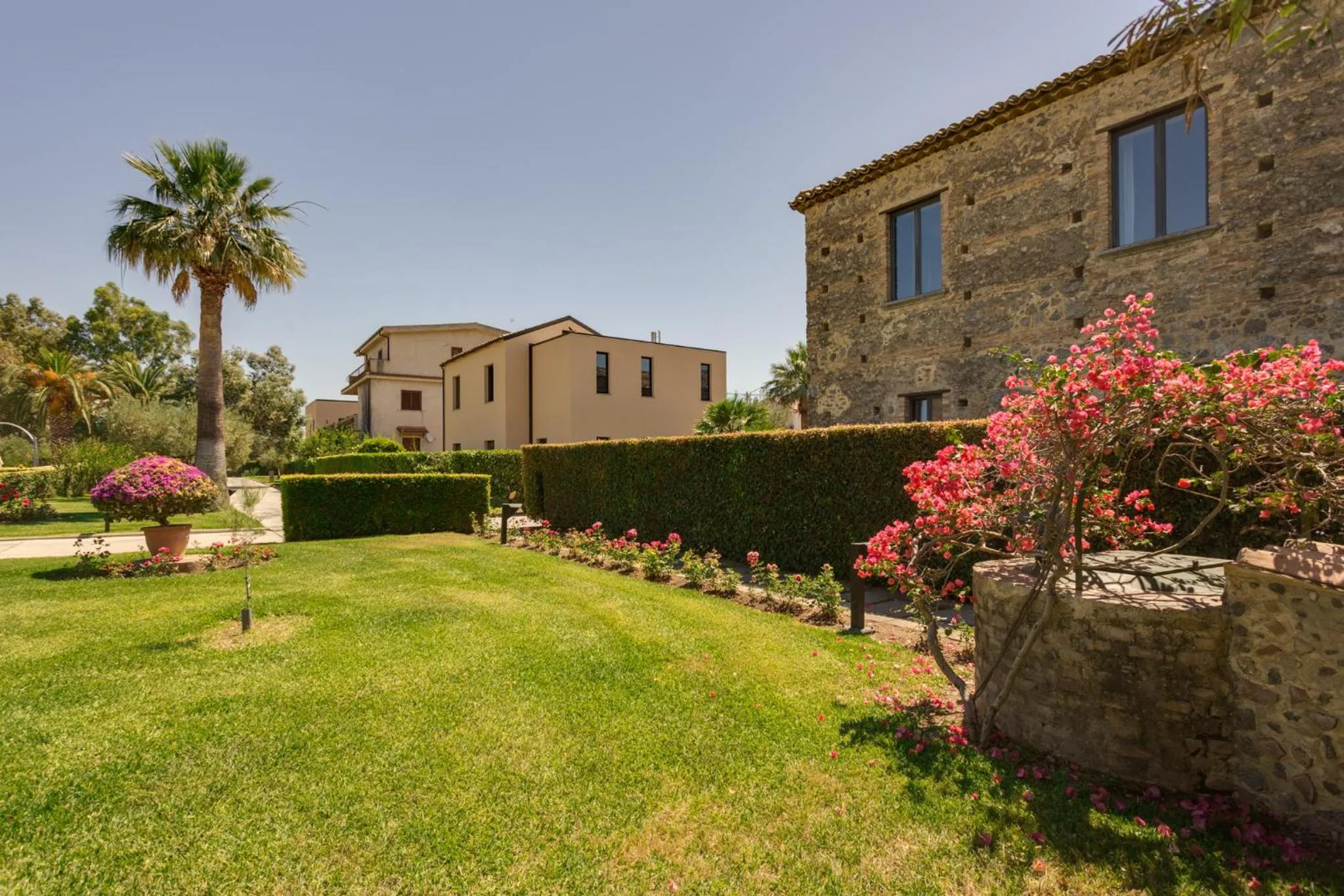 Garden view in Rada Siri