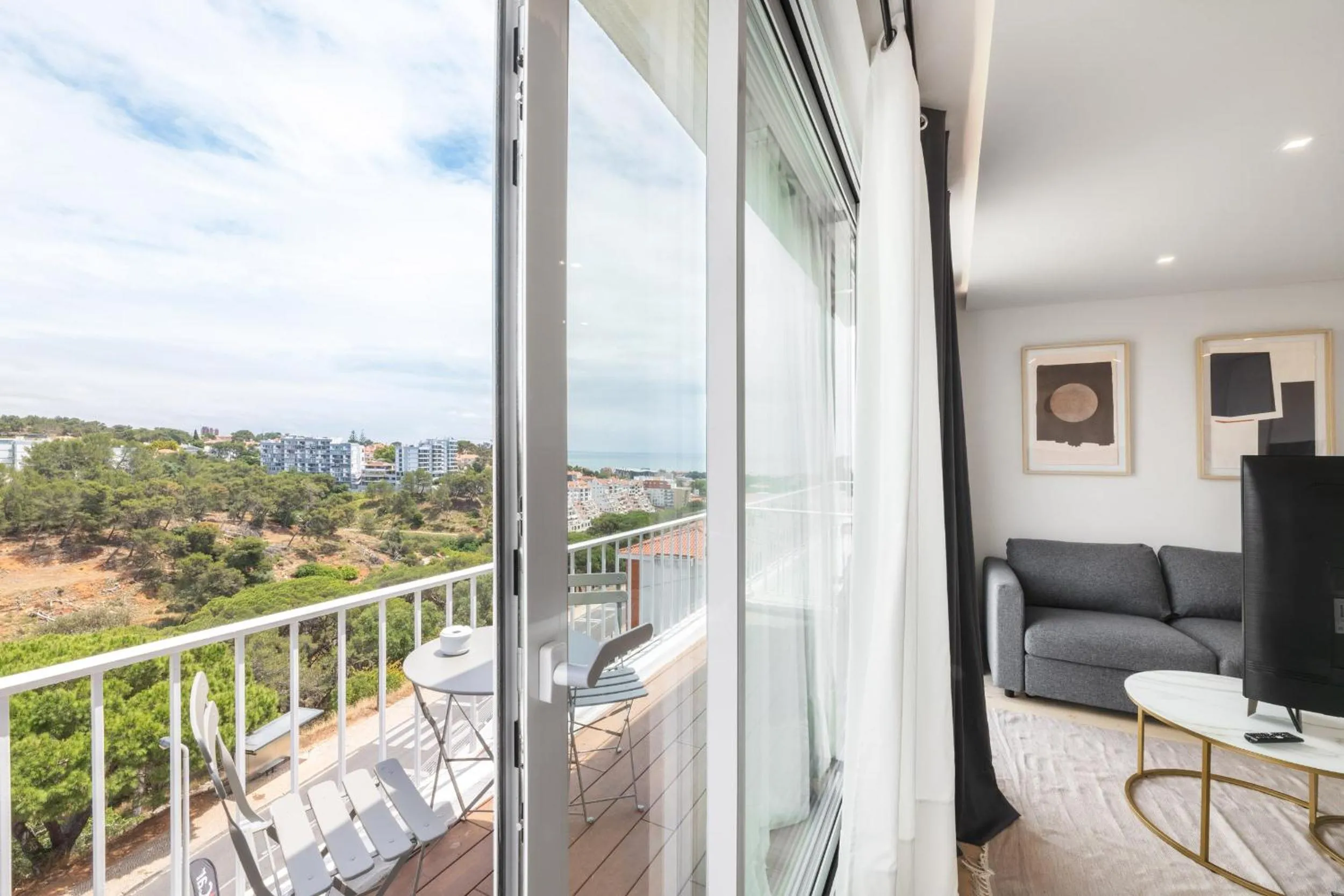 Balcony/Terrace in Ocean Apartment by Olala Homes