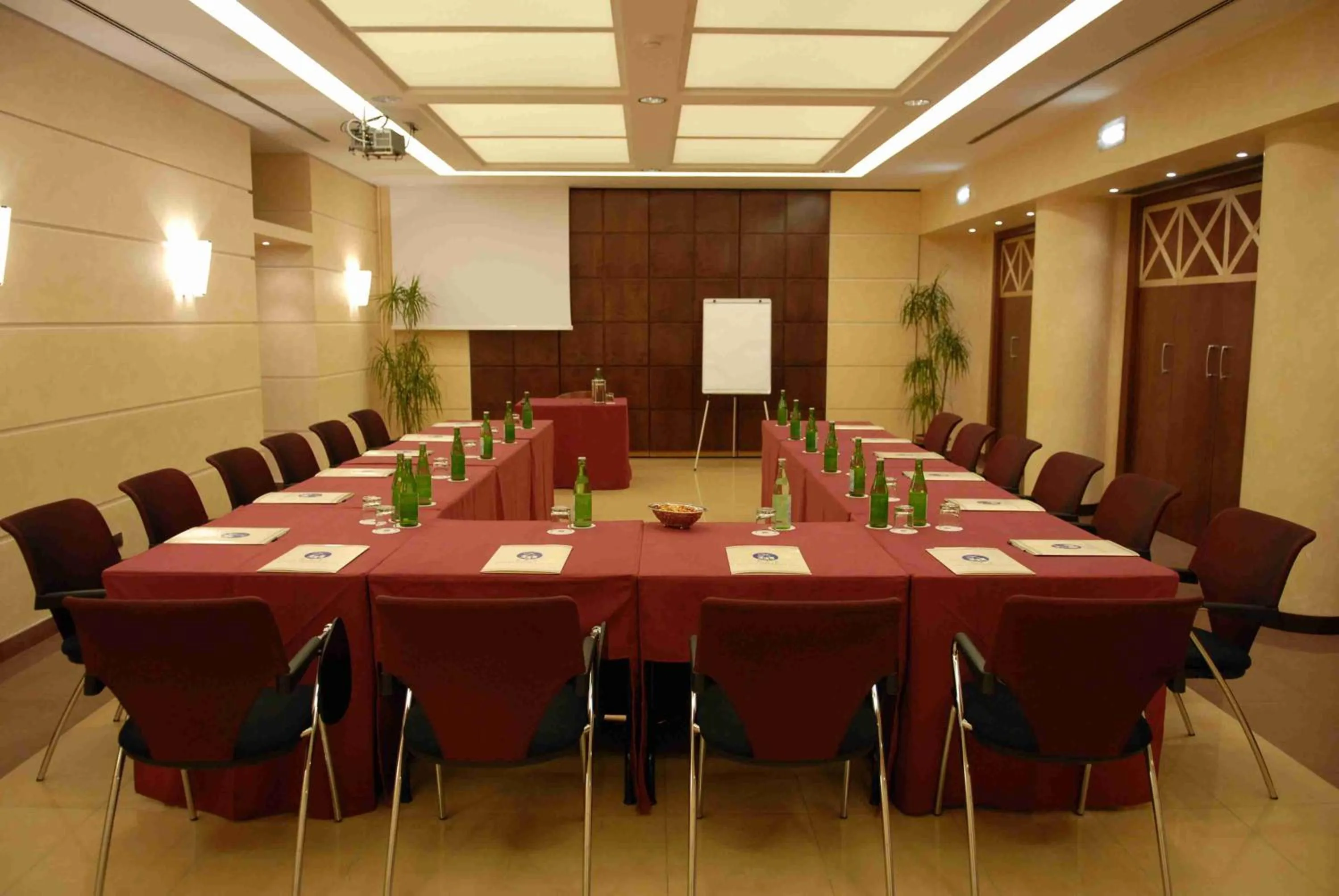 Business facilities in Hotel IMPERATORI