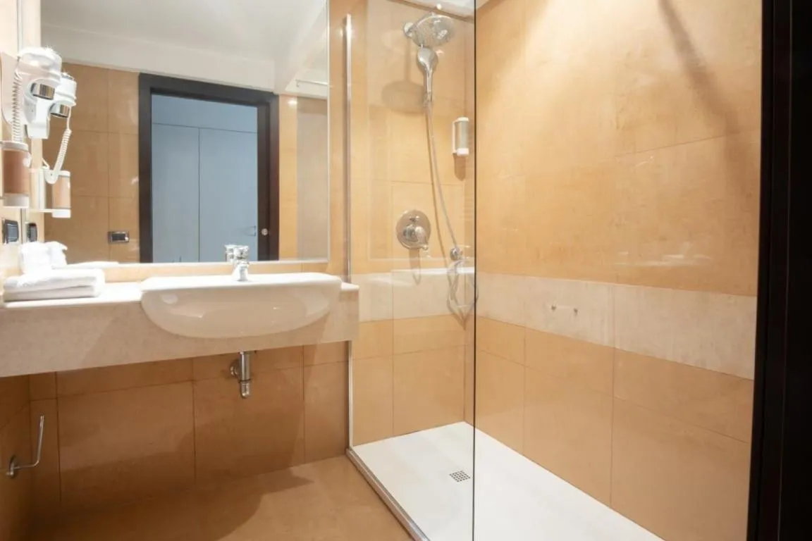 Bathroom in Hotel IMPERATORI