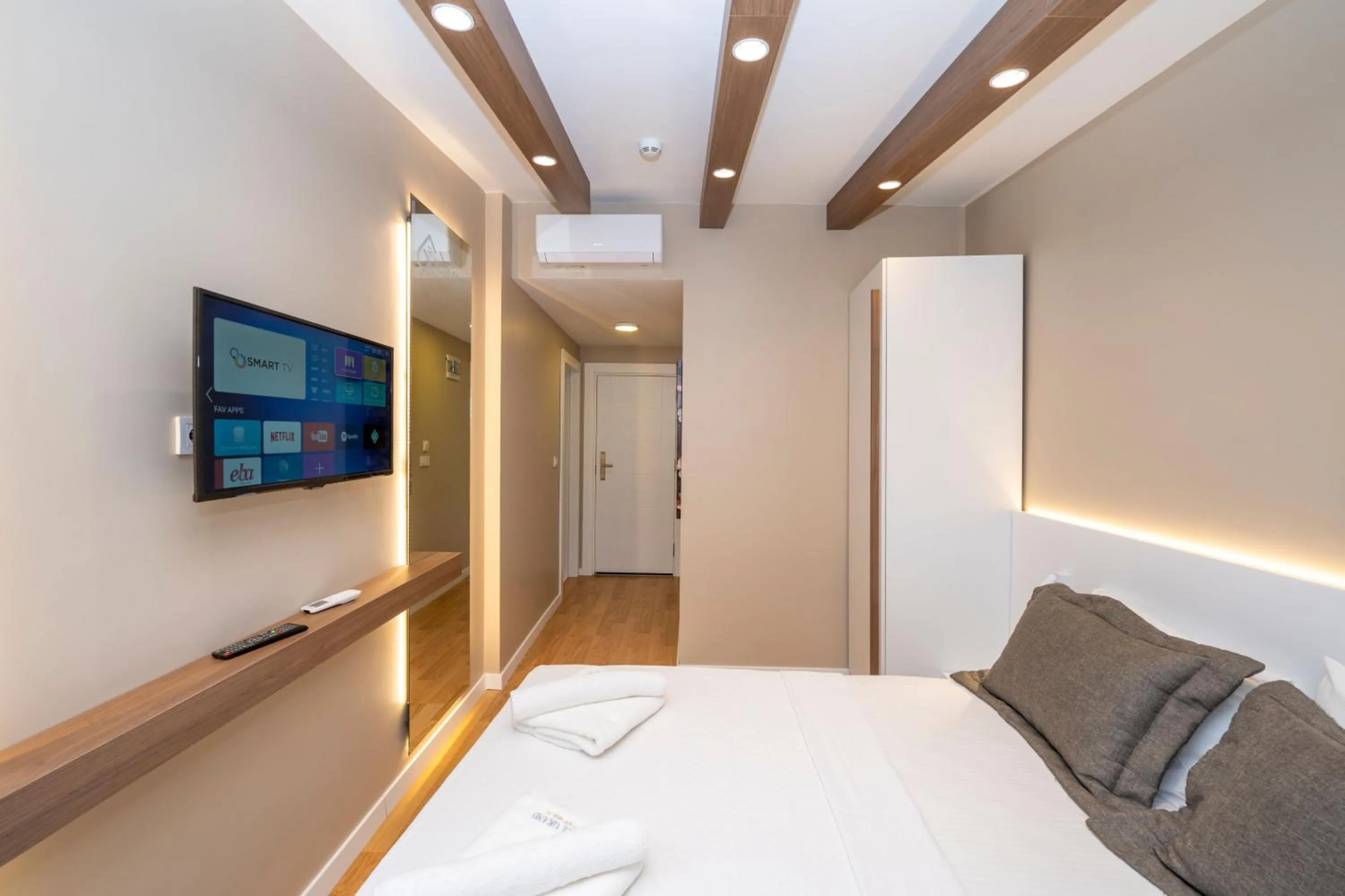 Bed in Hotel Grand İstanbul