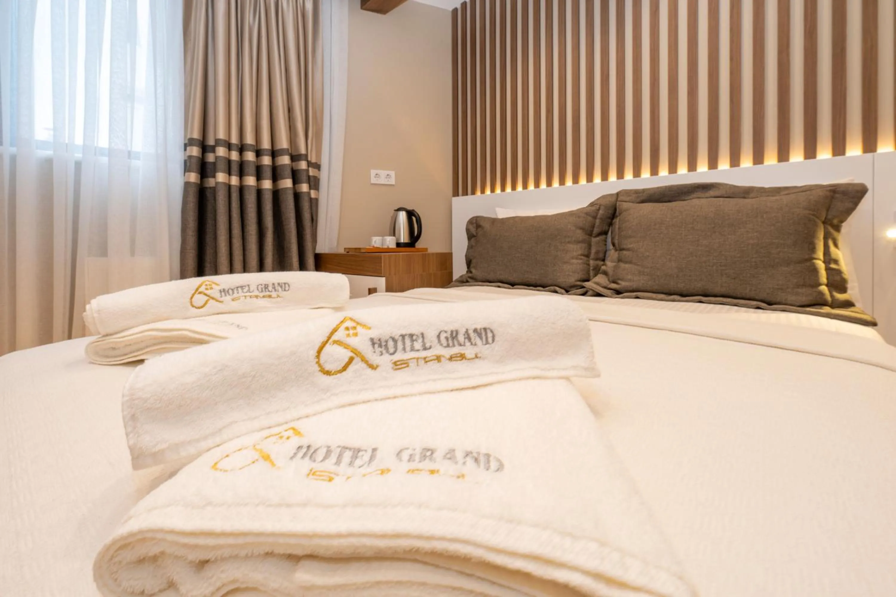 Bed in Hotel Grand İstanbul