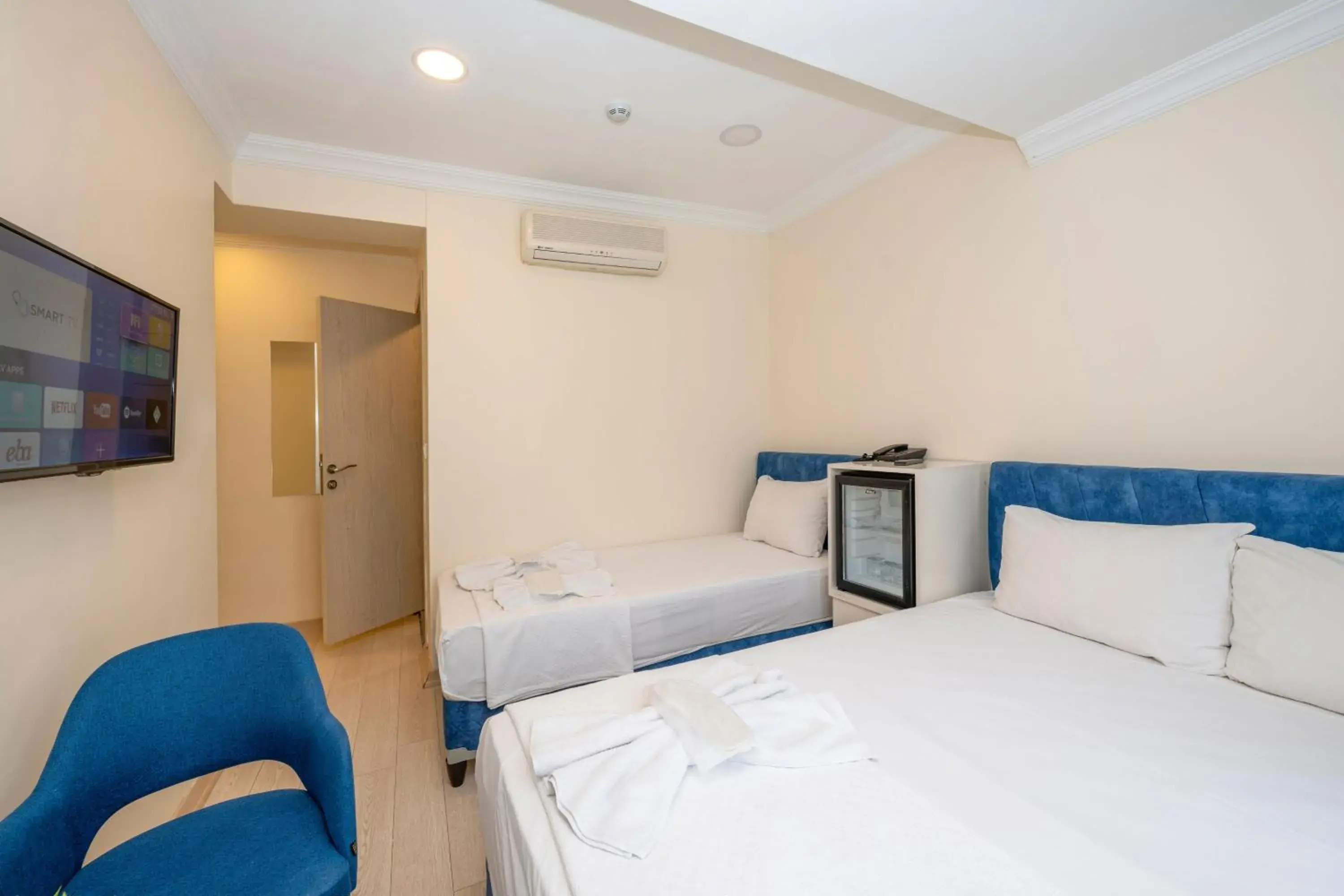 Standard Family Room in Hotel Grand İstanbul Standard Family Room in Hotel Grand İstanbul