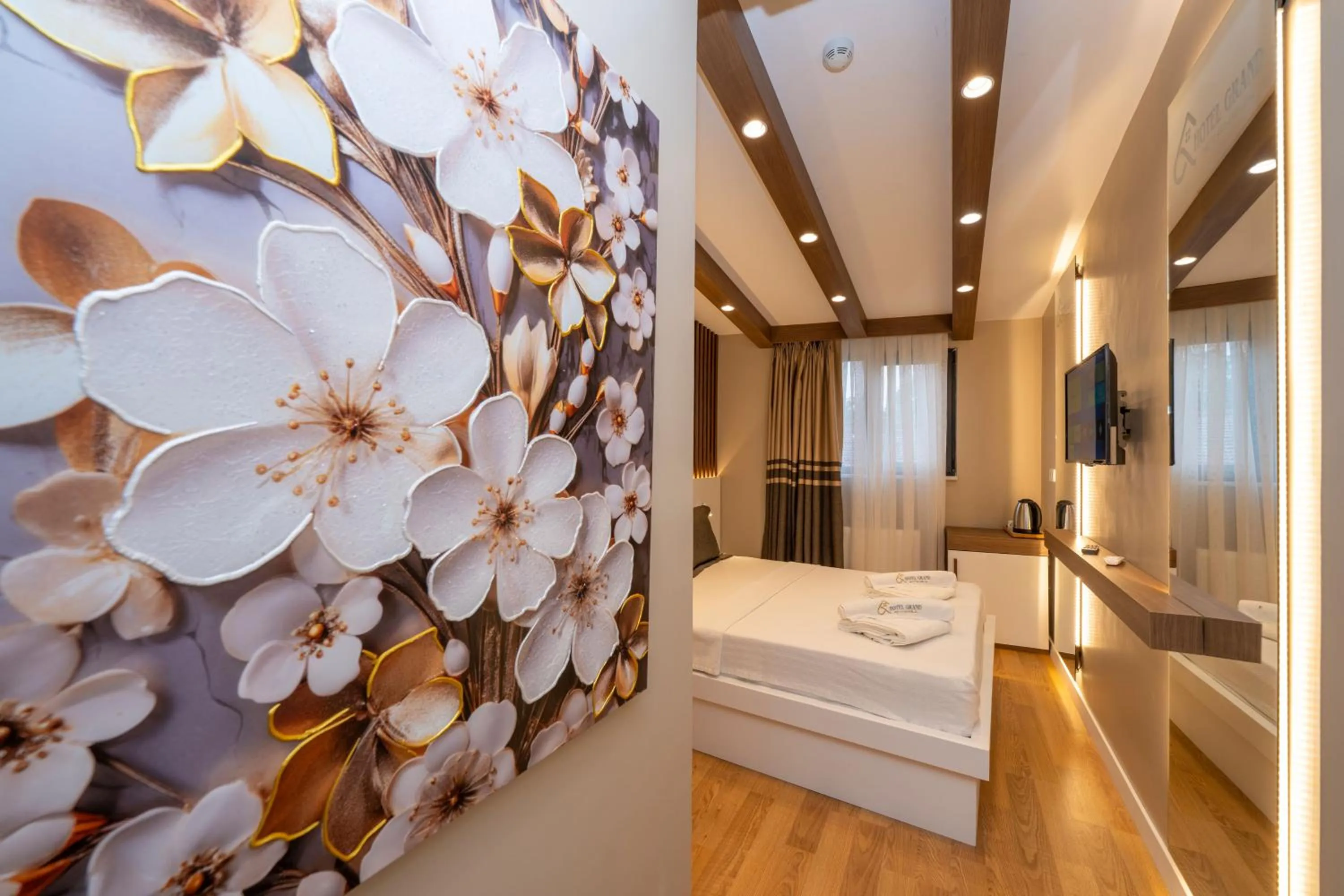 Bed in Hotel Grand İstanbul