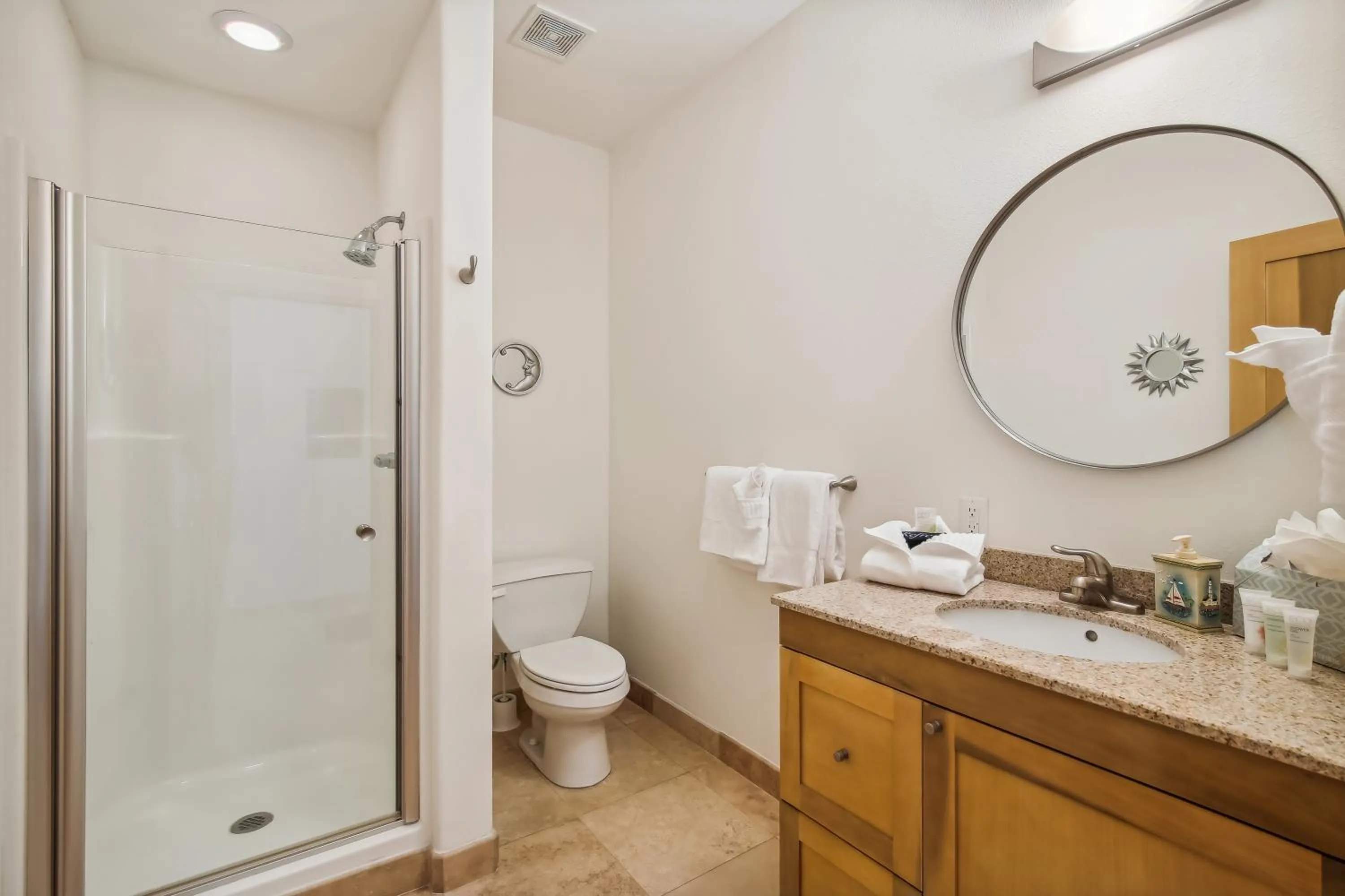 Bathroom in Ocean Grove 902 - Pelican View