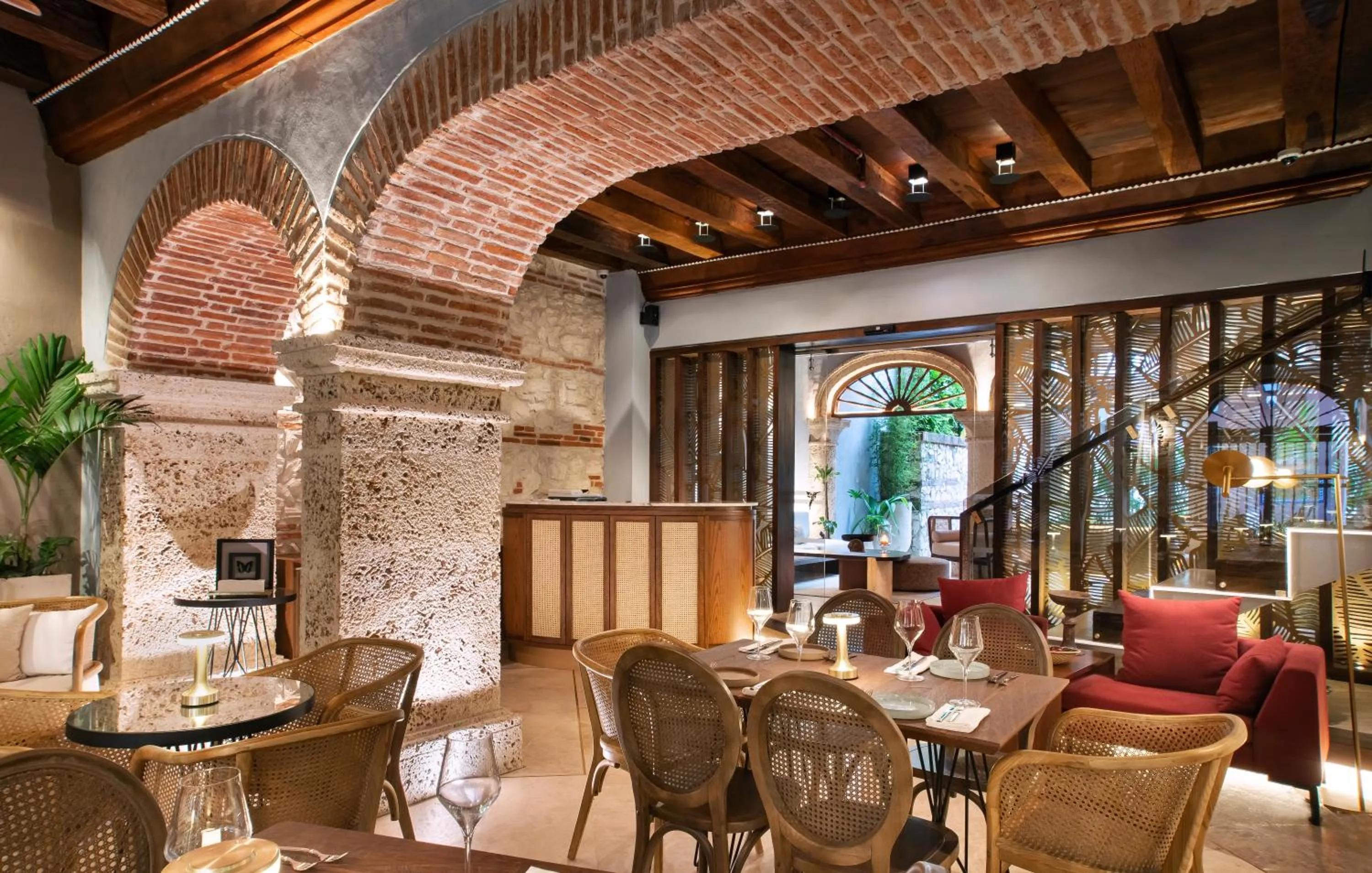 Restaurant/places to eat in Hotel Casona del Porvenir
