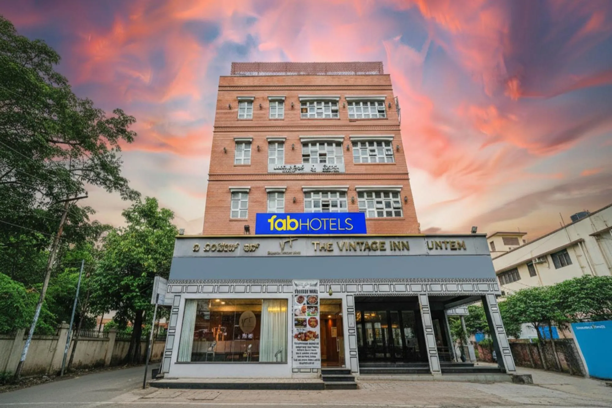 FabHotel Prime The Vintage Inn