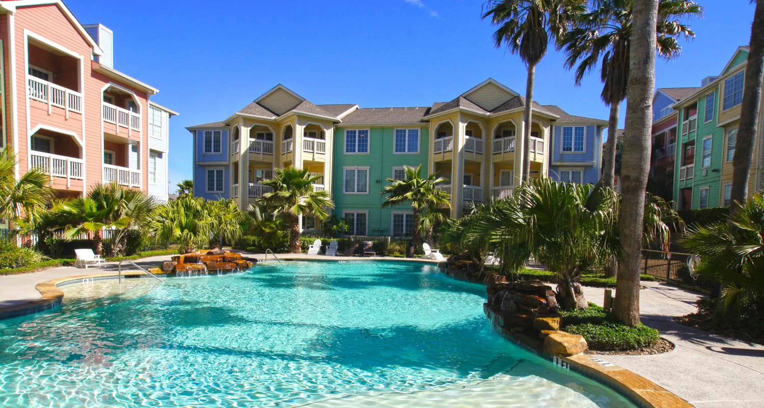 Swimming pool in Dawn 236-Turtle Romance