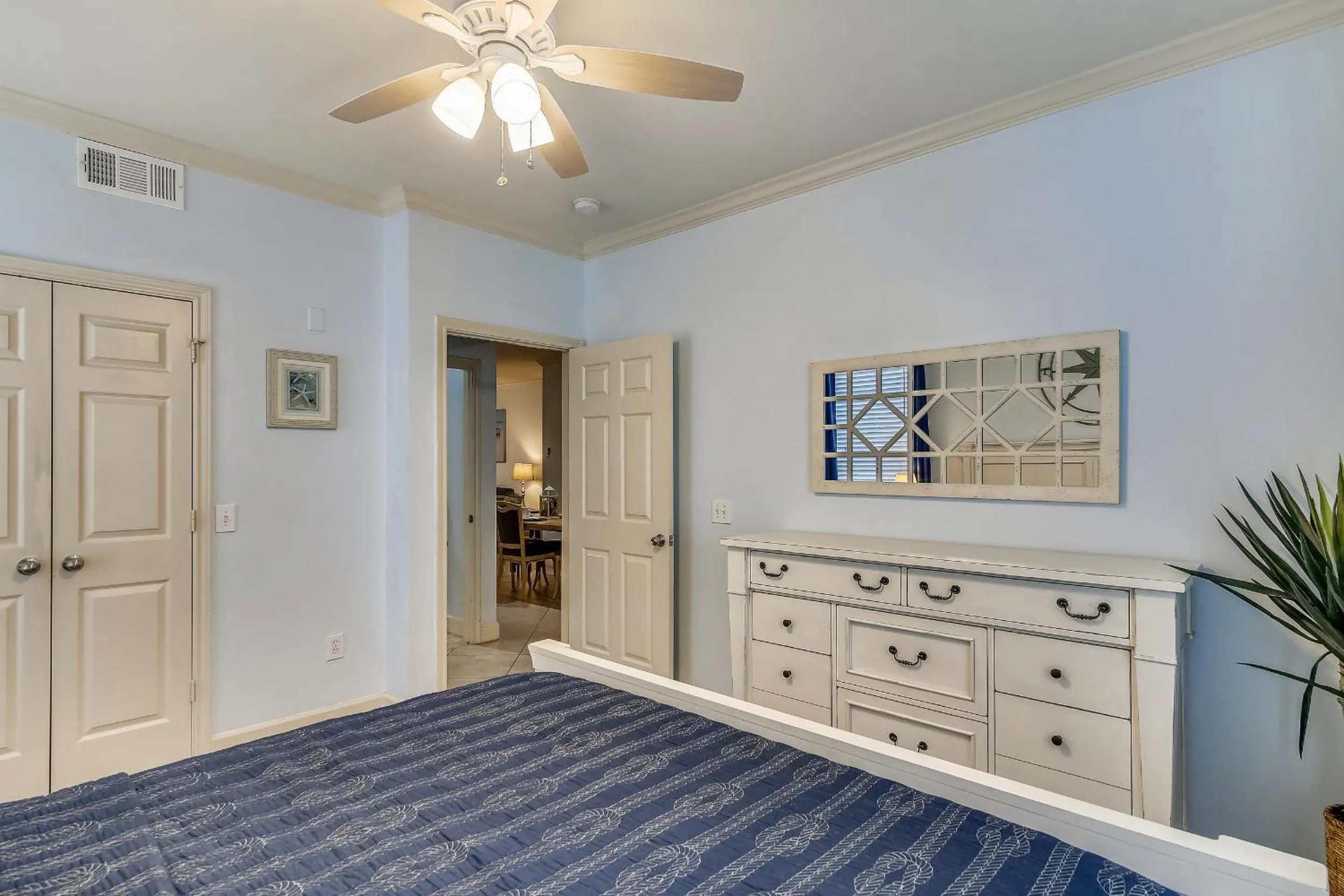 Property building in Dawn 511-Oasis at the Dawn