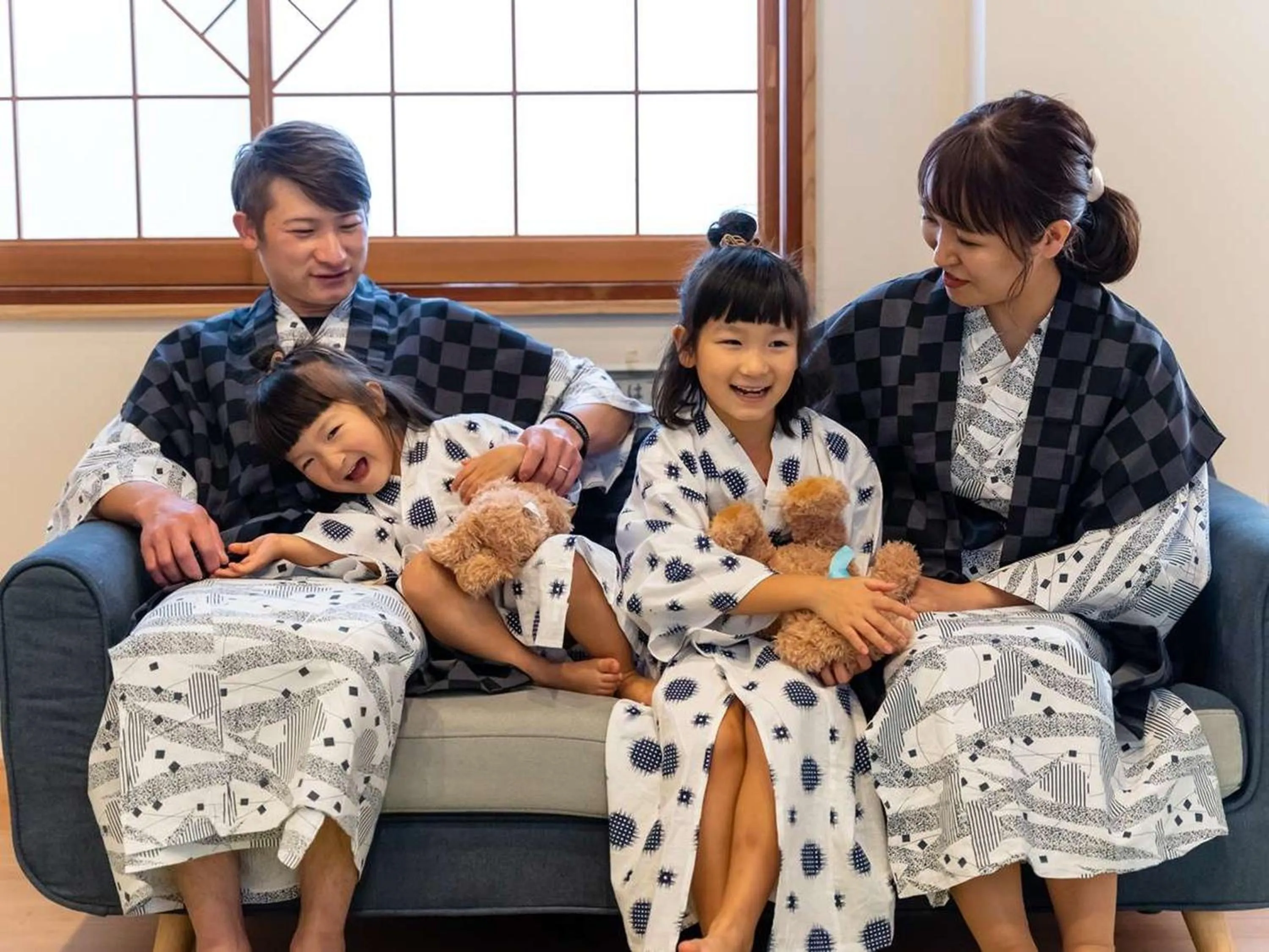 children in Hatsuneso Shinkan