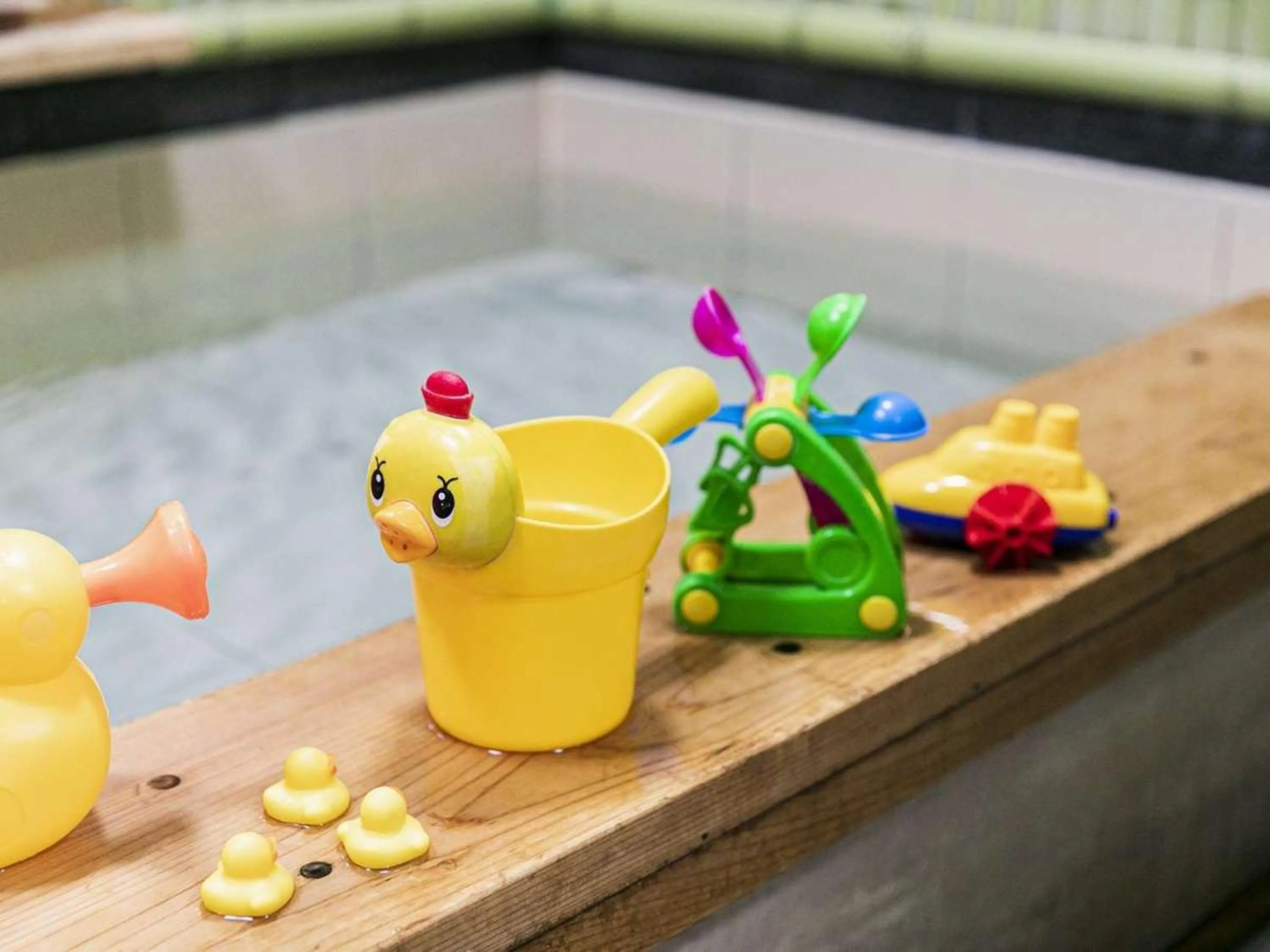 children in Hatsuneso Shinkan