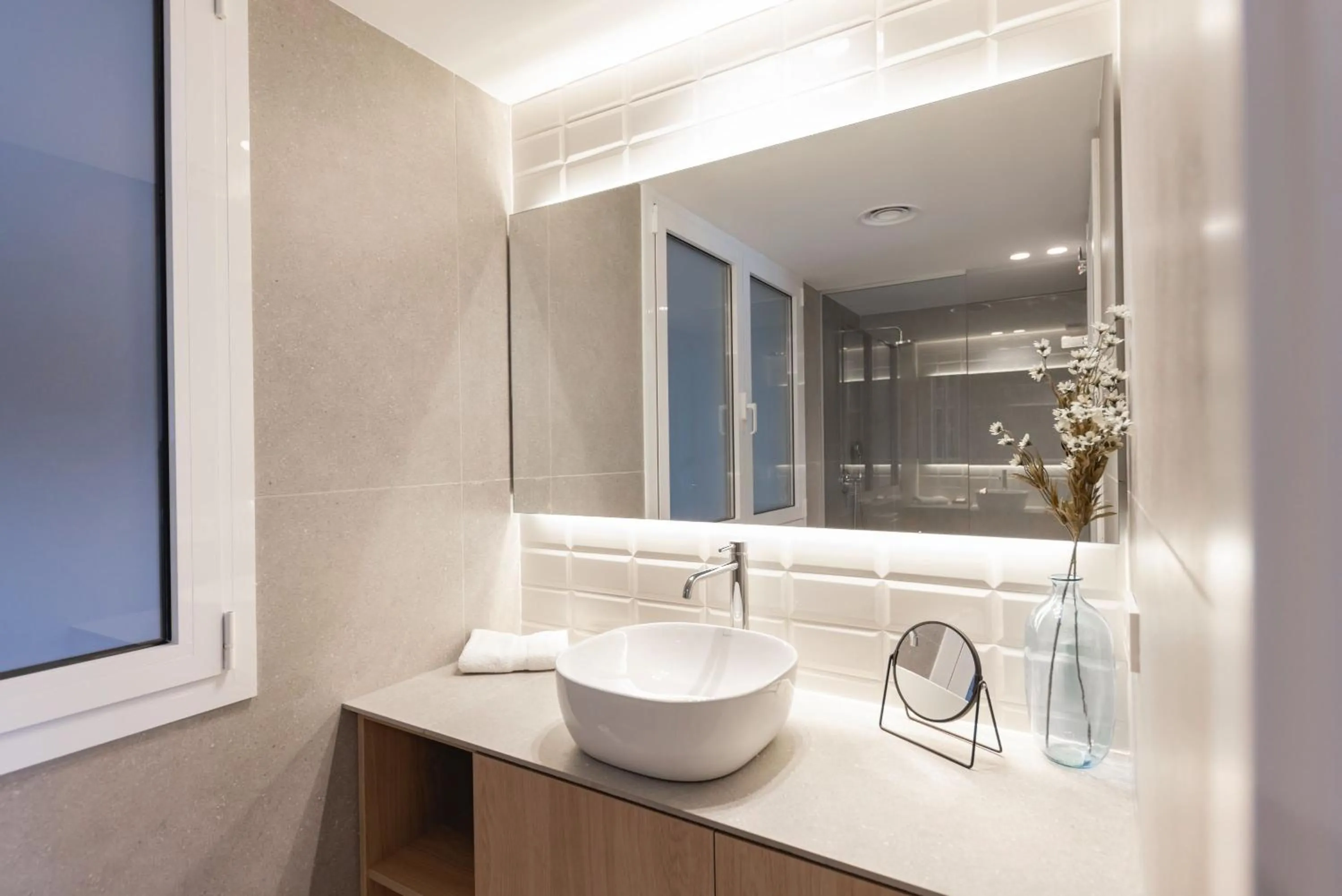 Bathroom in Bravissimo Falcó, 3 bedrooms and balcony