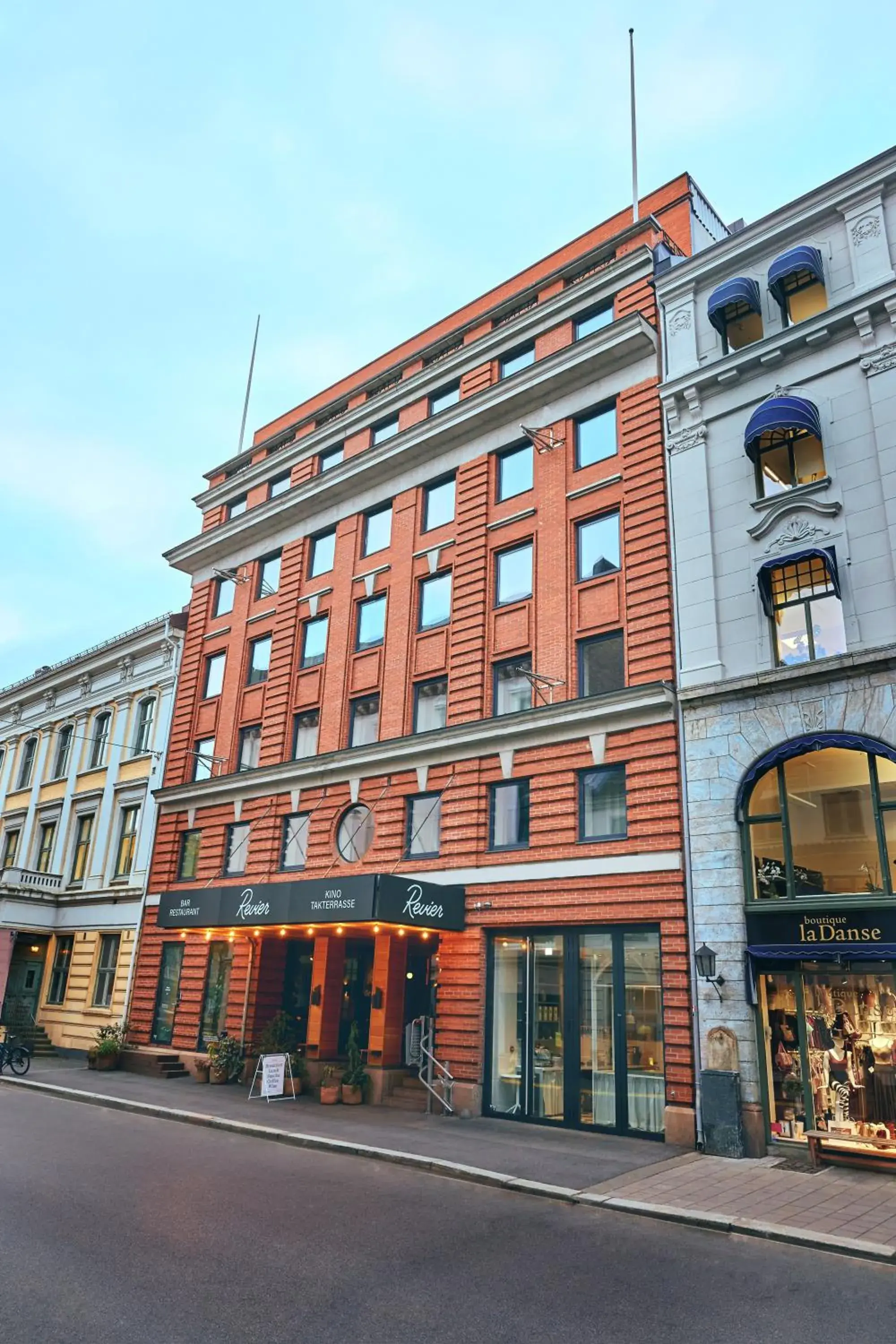 Property building in Att I Kvadraturen Property building in Att I Kvadraturen