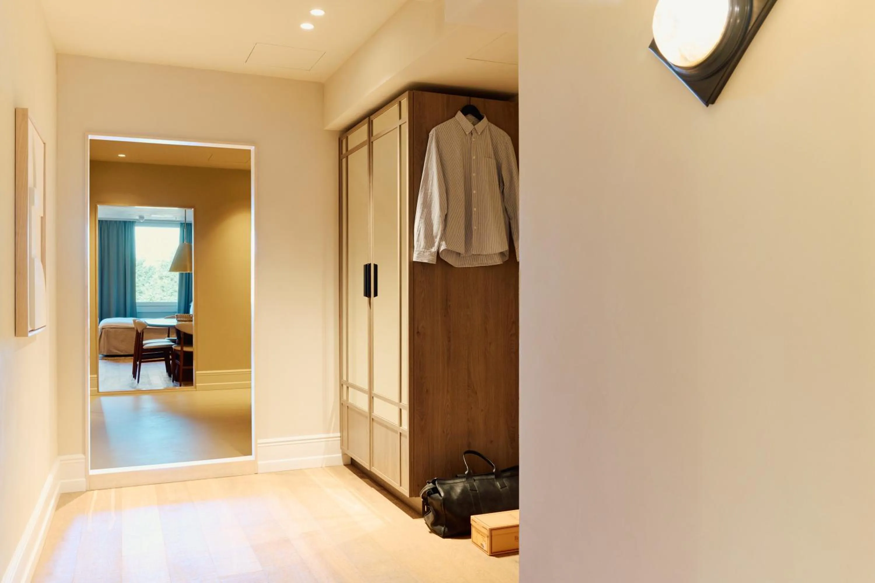 Photo of the whole room in Att I Kvadraturen