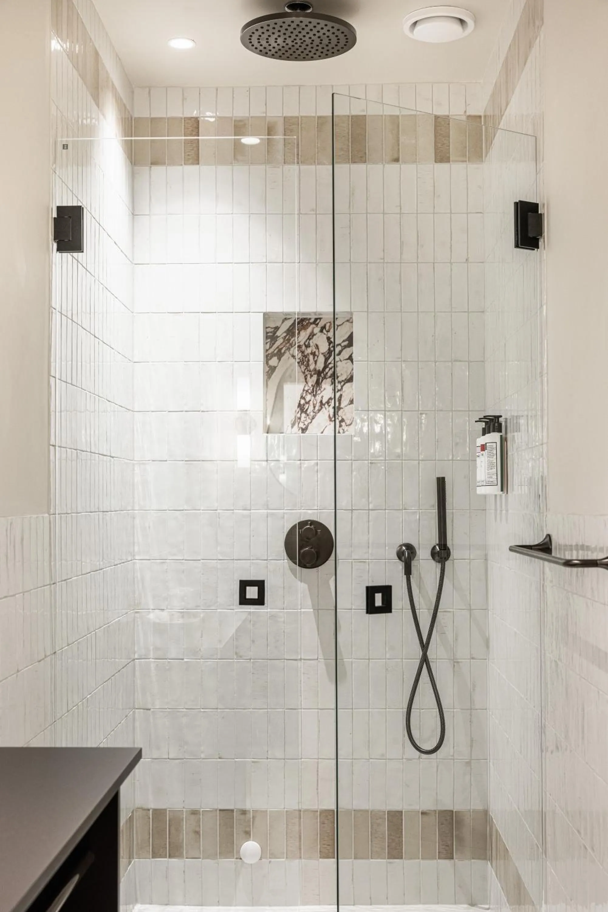 Shower in Att I Kvadraturen