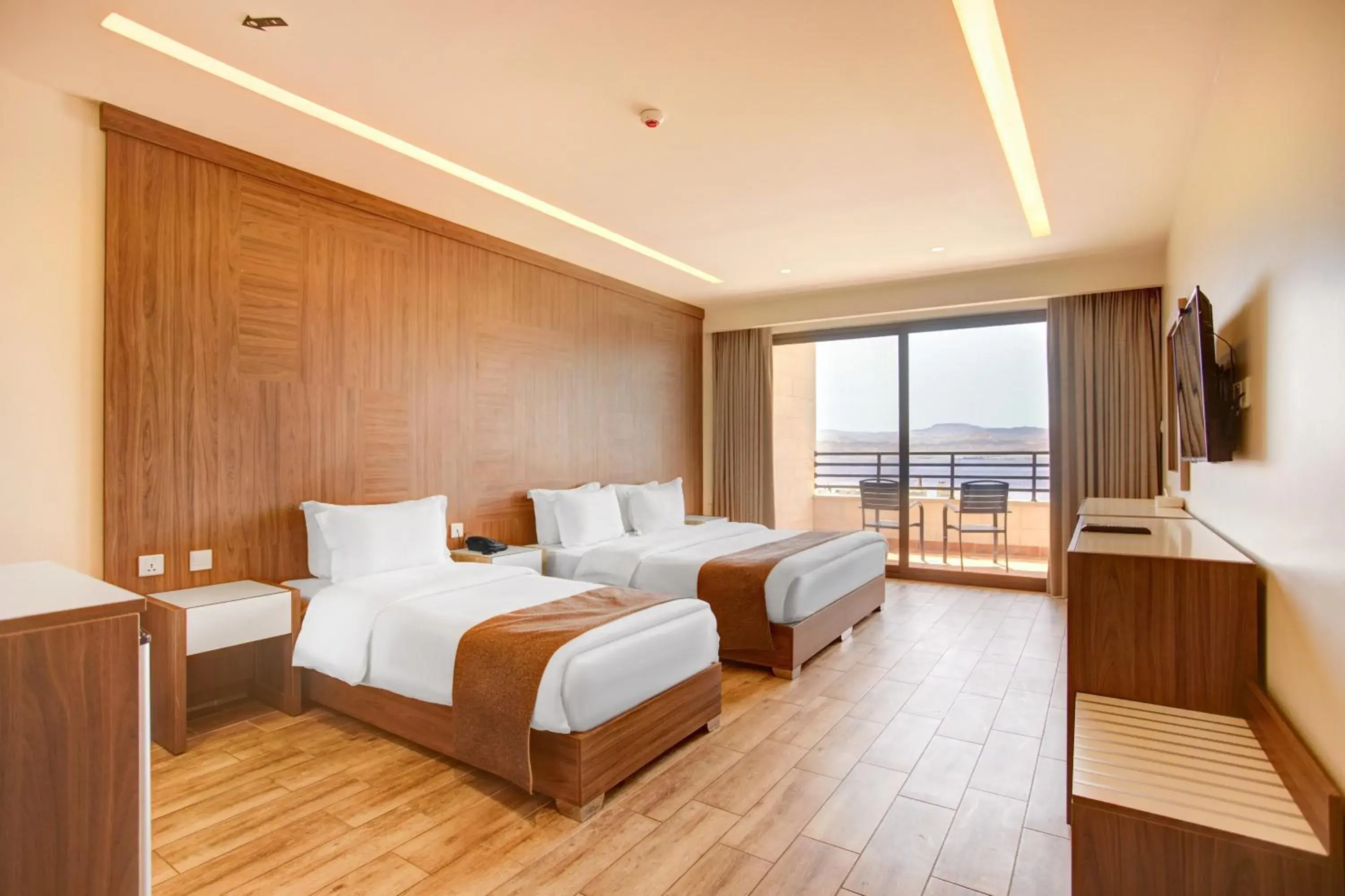 Deluxe Twin Room with Sea View - single occupancy in Luciana Hotel by FHM Deluxe Twin Room with Sea View - single occupancy in Luciana Hotel by FHM