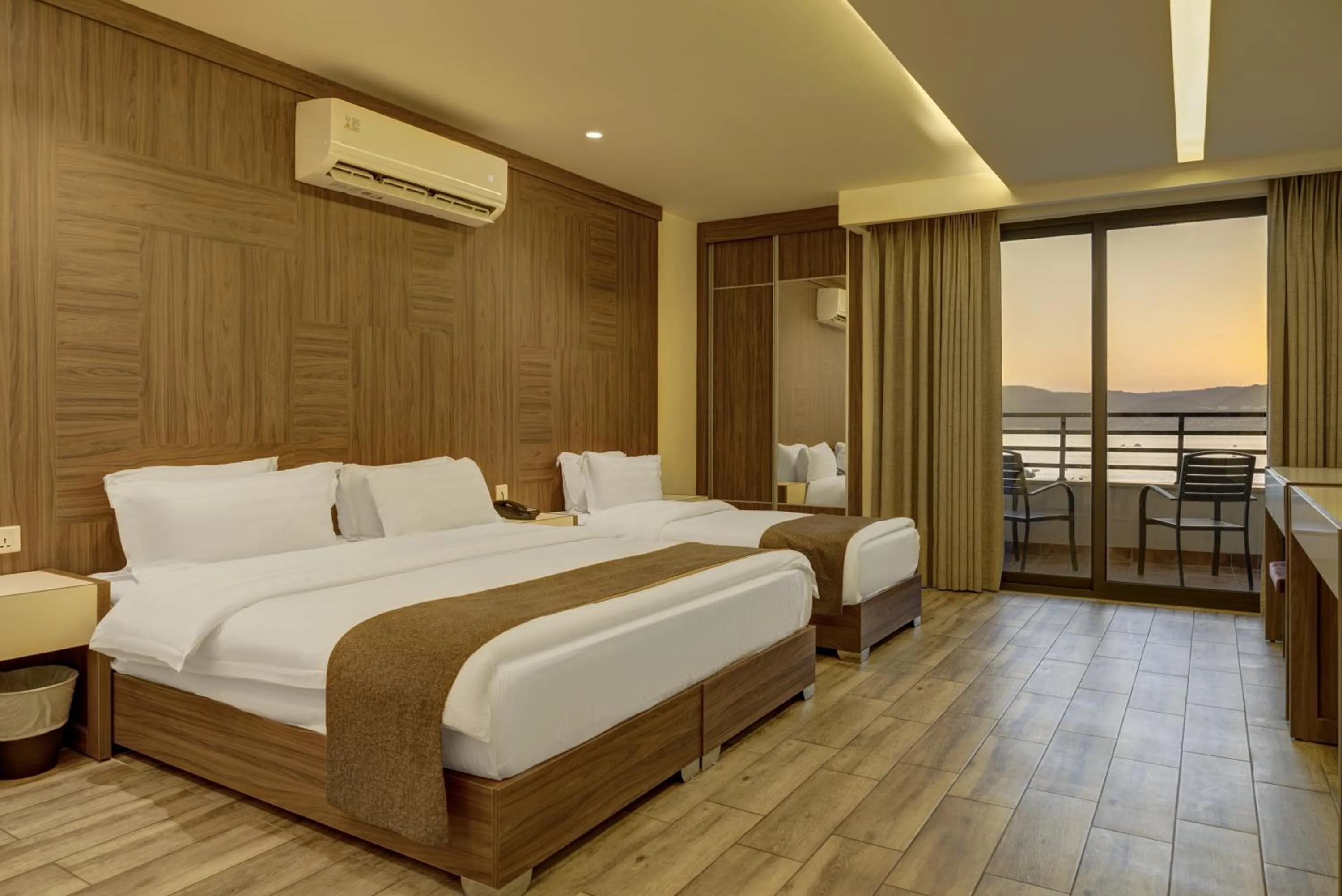 View (from property/room), Bed in Luciana Hotel by FHM