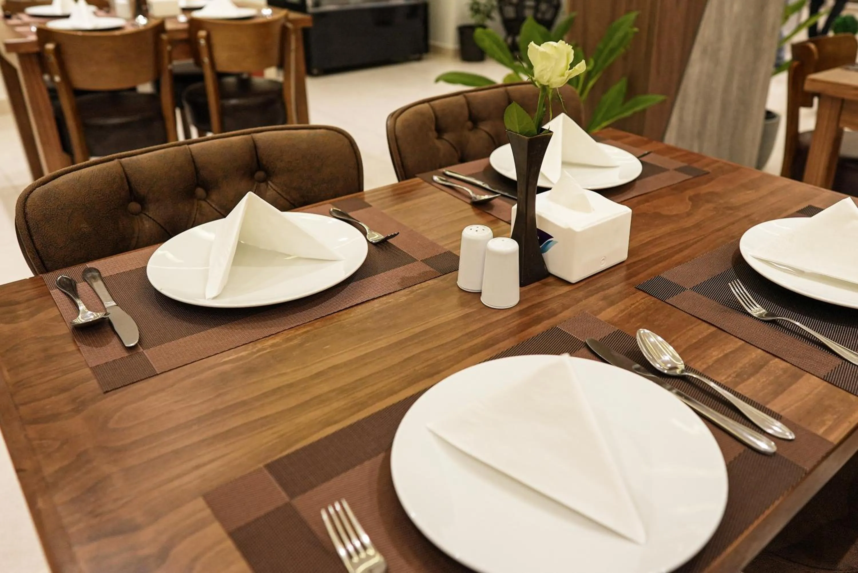Restaurant/places to eat in Luciana Hotel by FHM