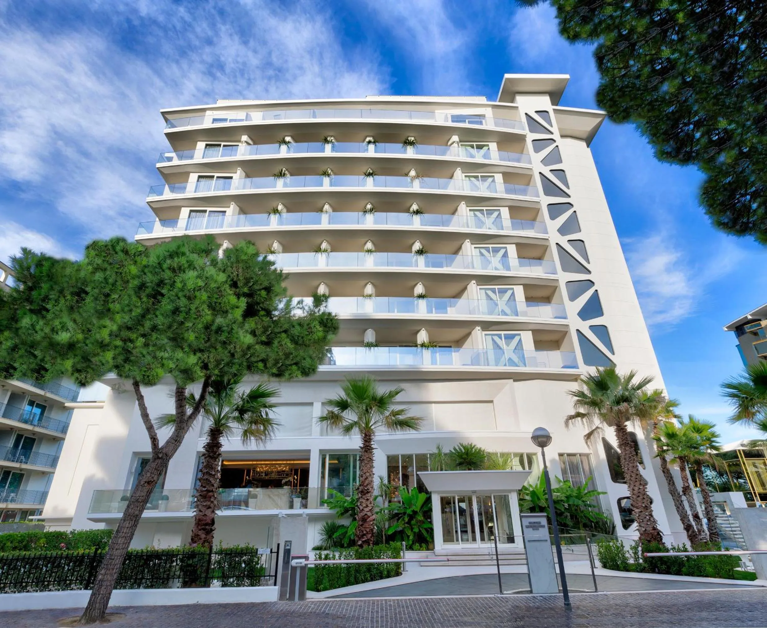 Property building in Hotel Sporting