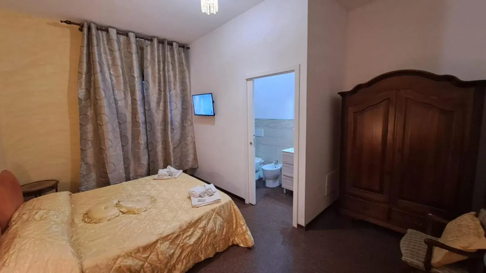 Twin Room with Private Bathroom in Errico Suite e Rooms Twin Room with Private Bathroom in Errico Suite e Rooms