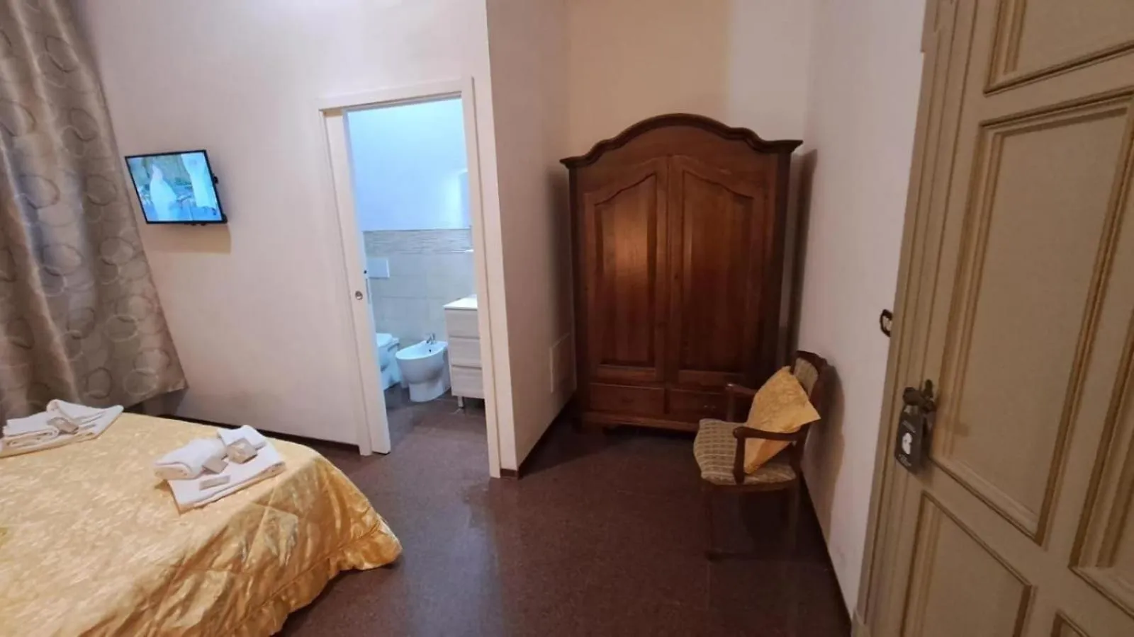 Bed in Errico Suite e Rooms