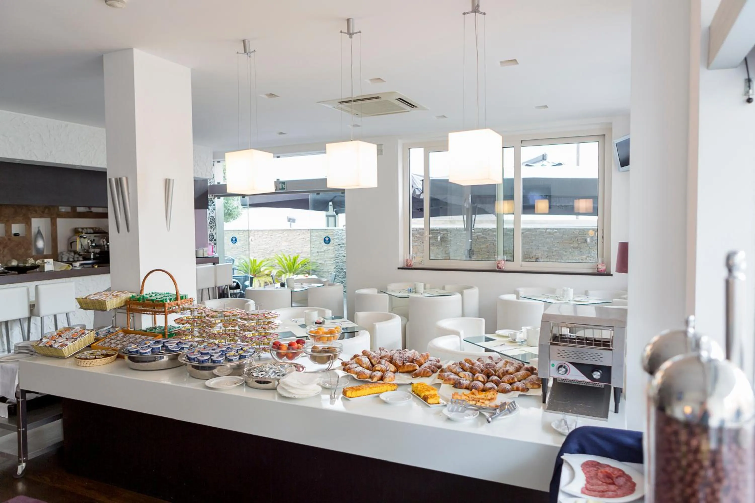 Lounge or bar in Medi Garden Hotel&Residence