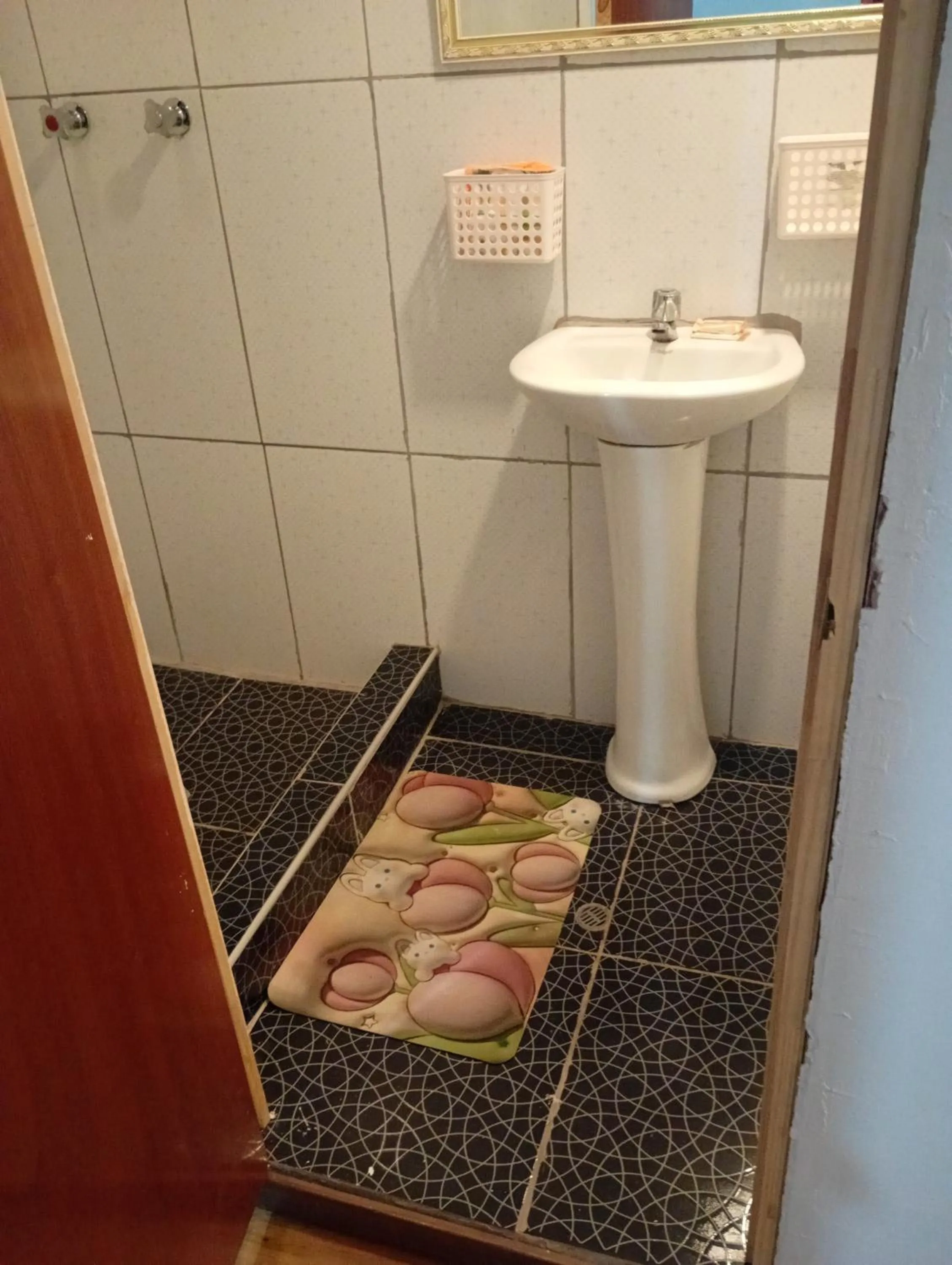 Toilet in Barrio Inka B&B