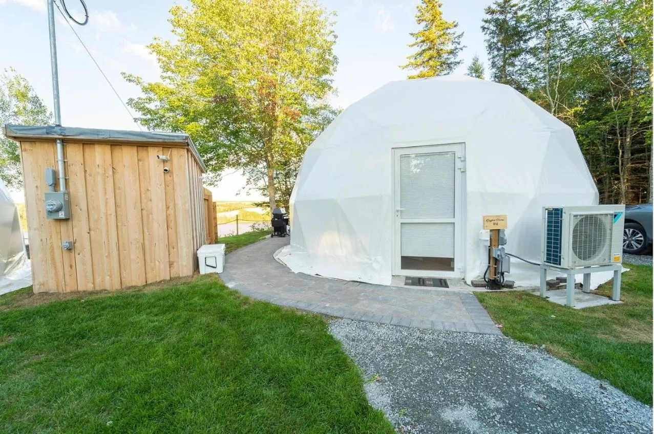 Property building in Gravity Luxury Domes