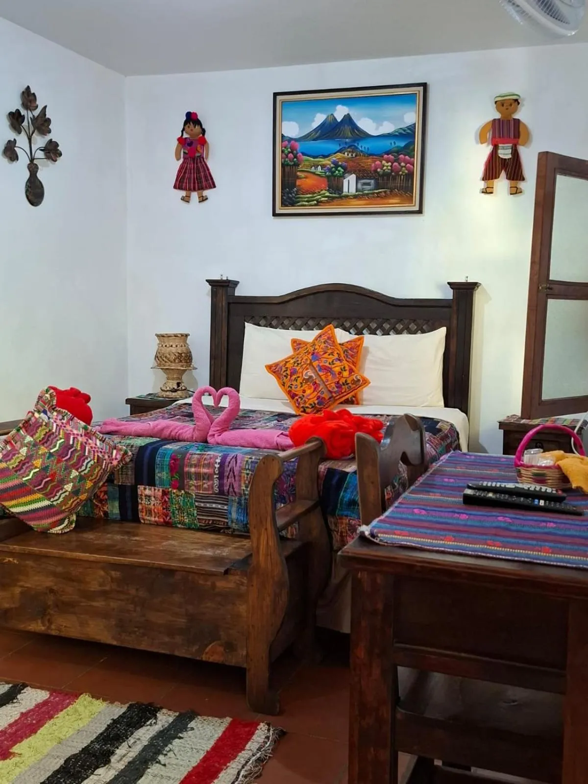 Photo of the whole room, Bed in Francisco's rest house hotel