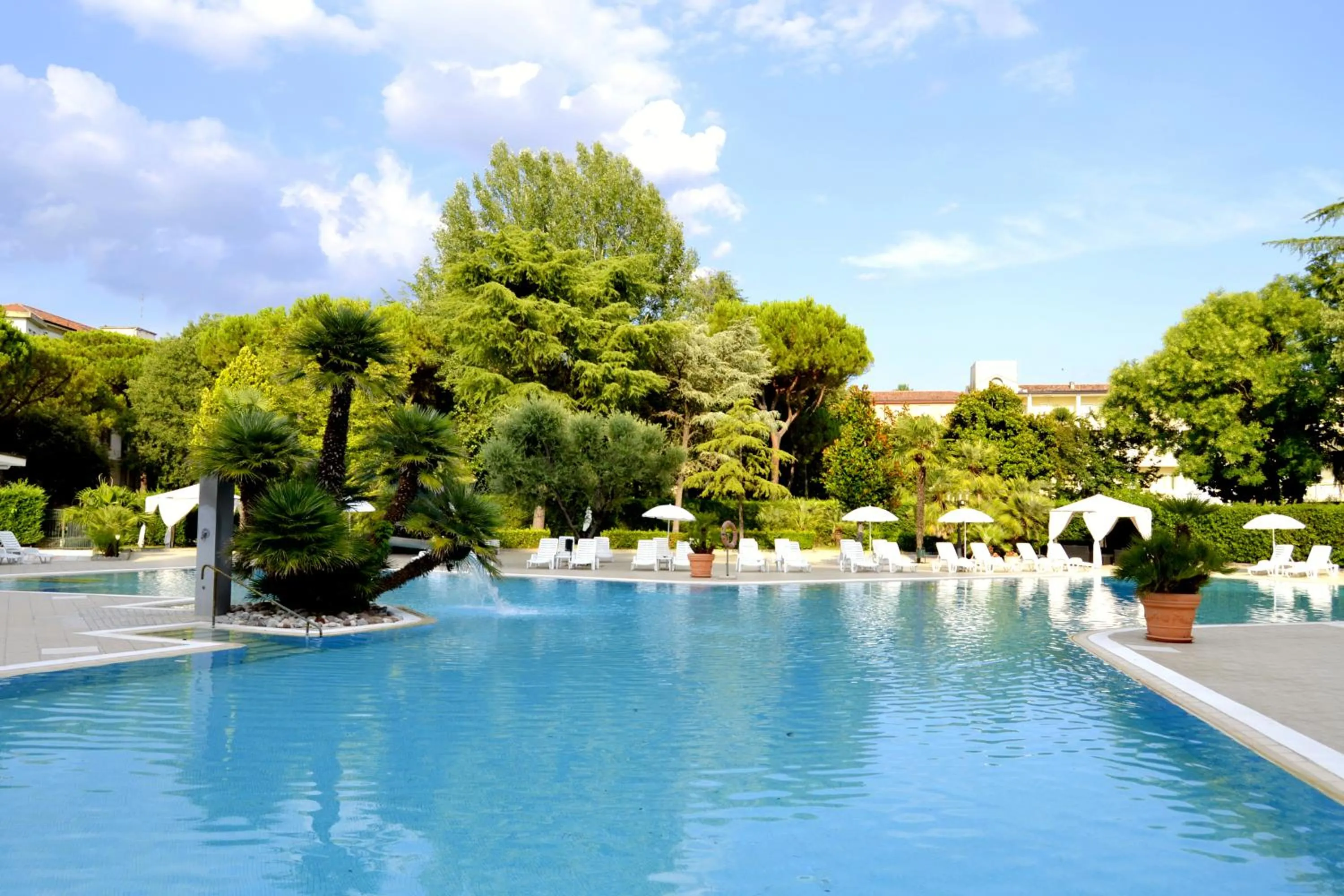 Swimming pool in Hotel Internazionale Terme