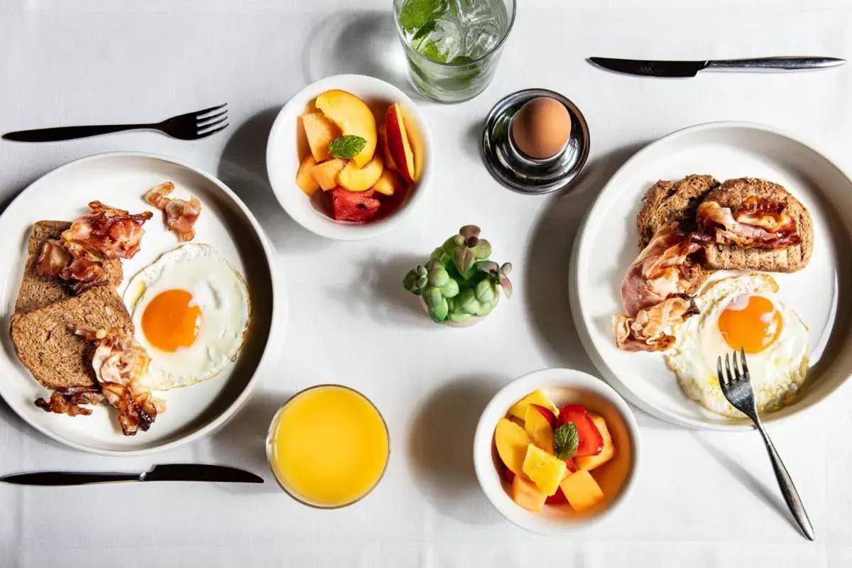 Food in Sweet Hotel Food in Sweet Hotel